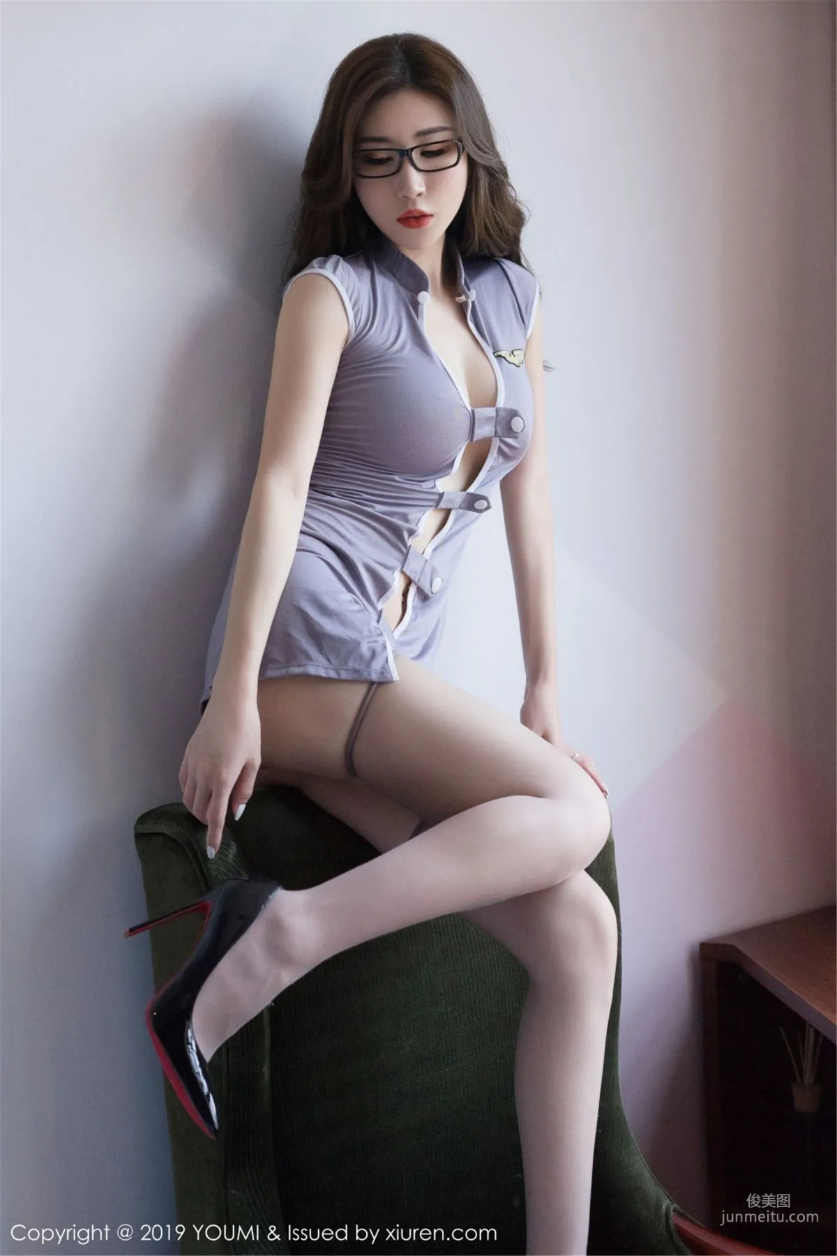 Sun Mengyao V "Uniform OL and Seductive Lingerie, Sexy Body Beneath, Delicately Beautiful" [YouMi] Vol.326 Photo Set photo 23