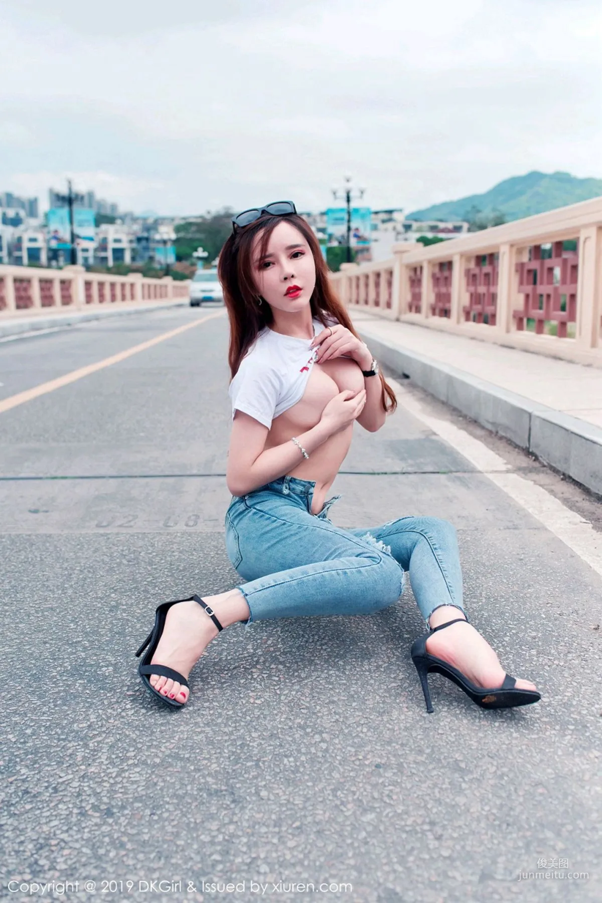 Ai Xiaoqing "Outdoor Open-Air Shoot Series, Vacuum Performance" [DKGirl] Vol.108 Photo Set photo 33