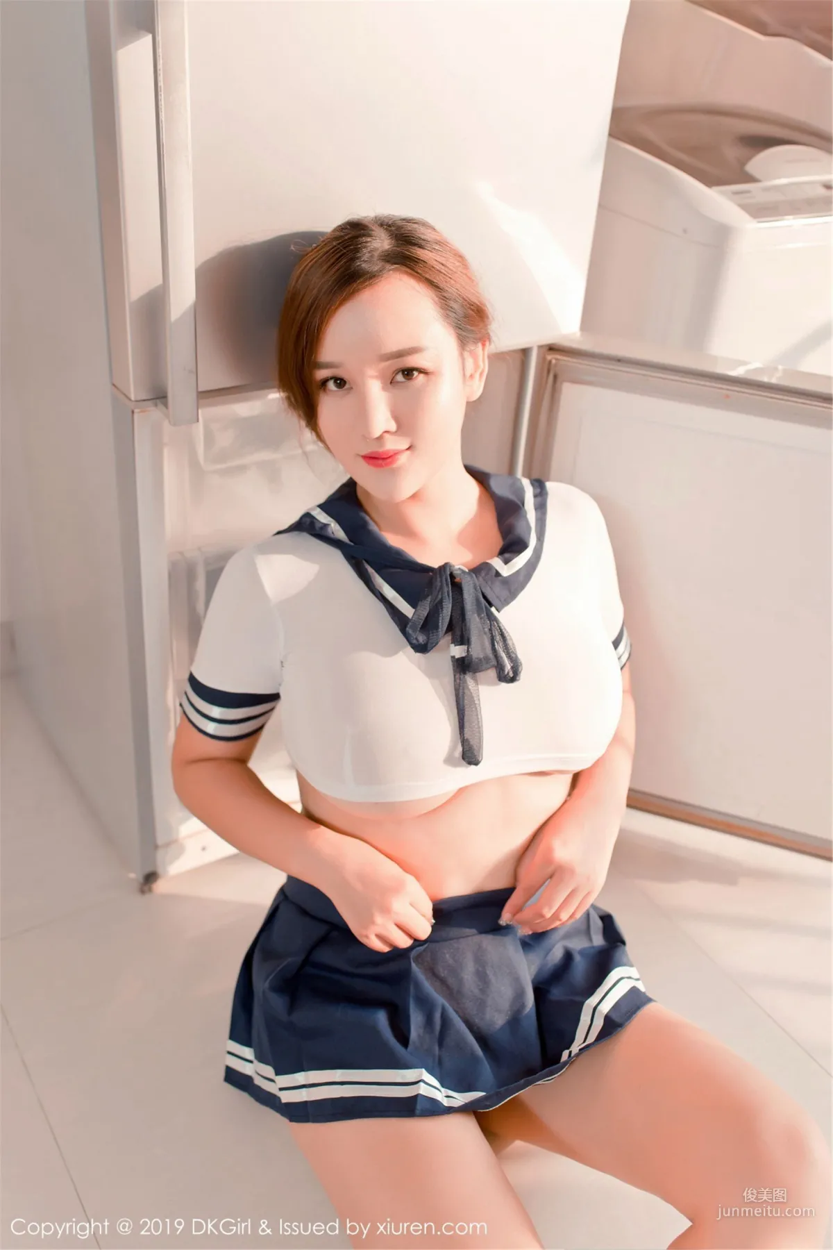Pan Linlin ber Sexy Student Uniform Temptation [DKGirl] Vol.110 Photo Set photo 26