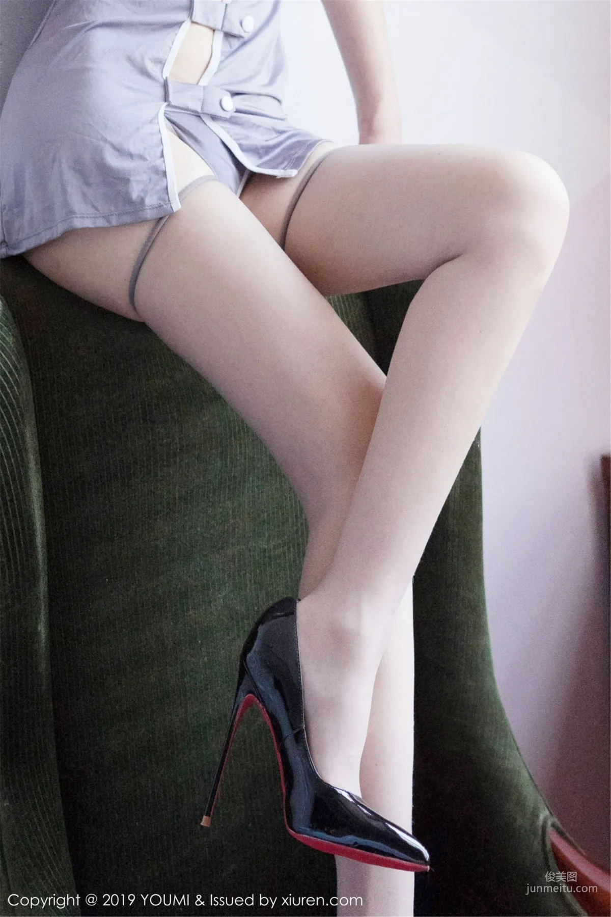 Sun Mengyao V "Uniform OL and Seductive Lingerie, Sexy Body Beneath, Delicately Beautiful" [YouMi] Vol.326 Photo Set photo 18