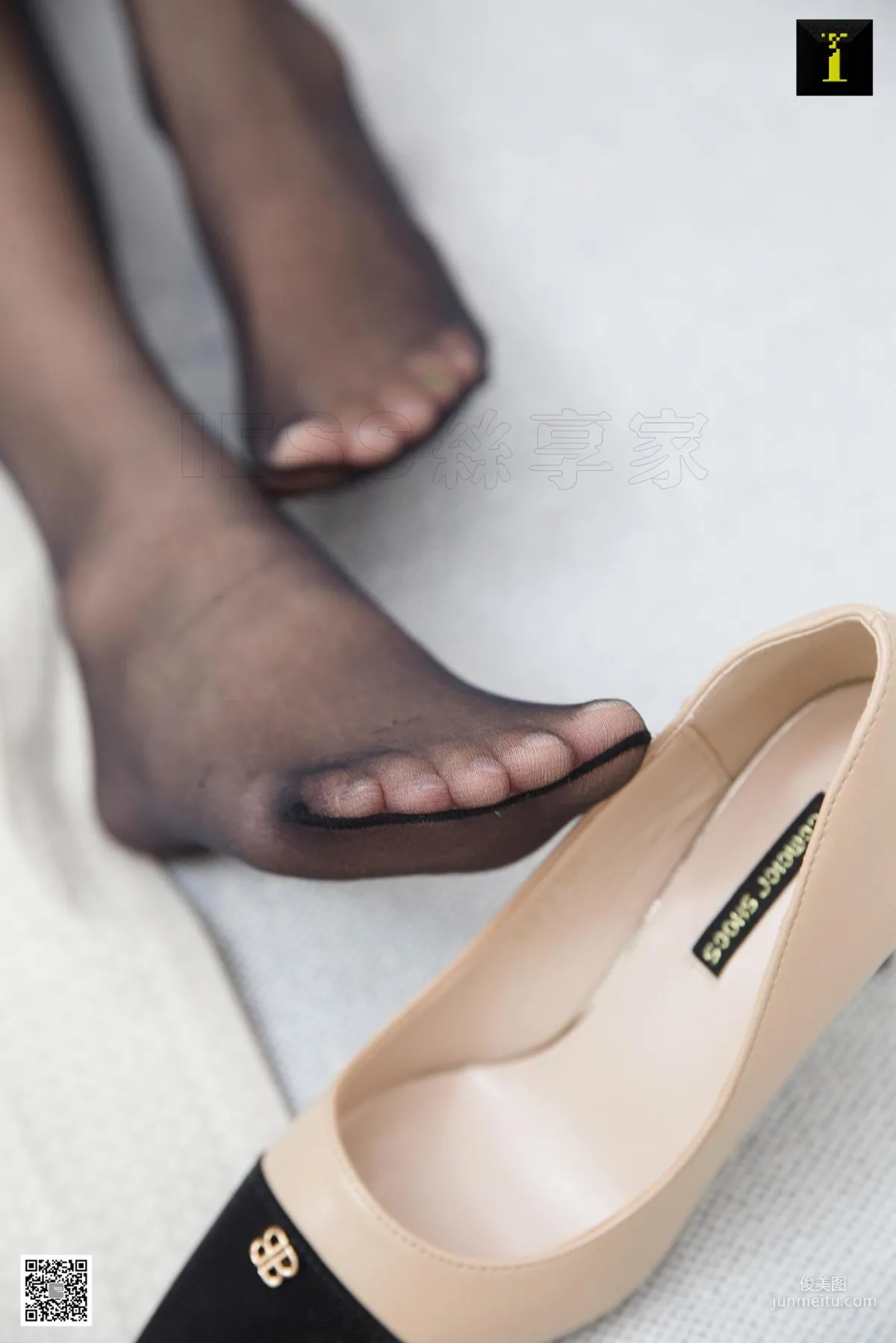 模特婉萍 《婉萍下班換襪》 [異思趣向IESS] 寫真集 63