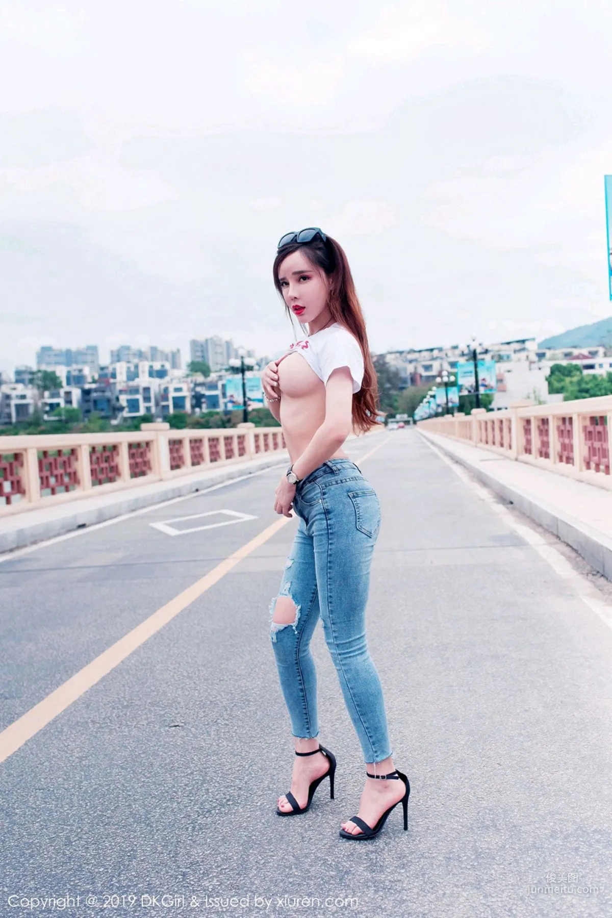Ai Xiaoqing "Outdoor Open-Air Shoot Series, Vacuum Performance" [DKGirl] Vol.108 Photo Set photo 21
