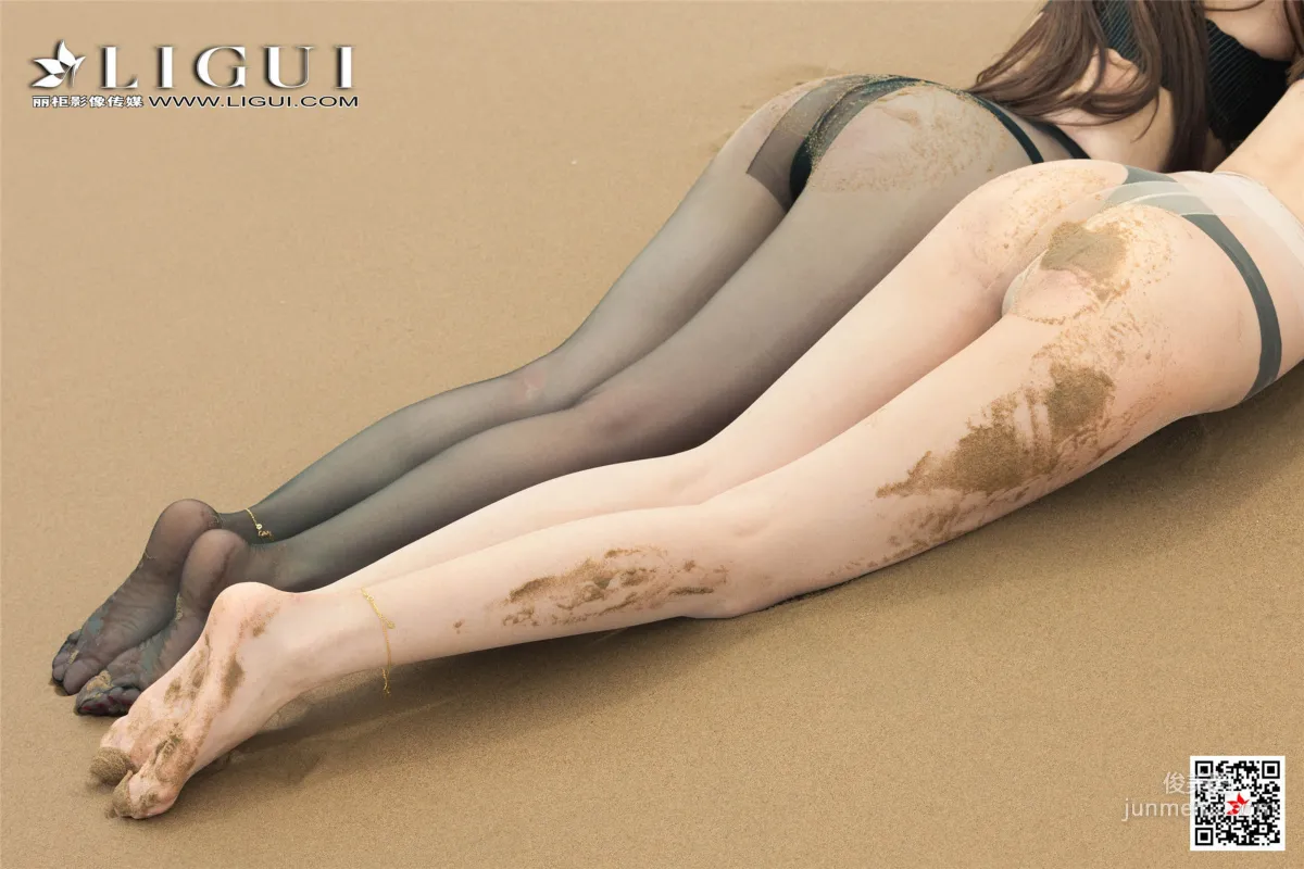 Ran Ran & Liang Er 'Beach Stockings Temptation' [Ligui] Beautiful Legs and Feet Photo Set photo 37