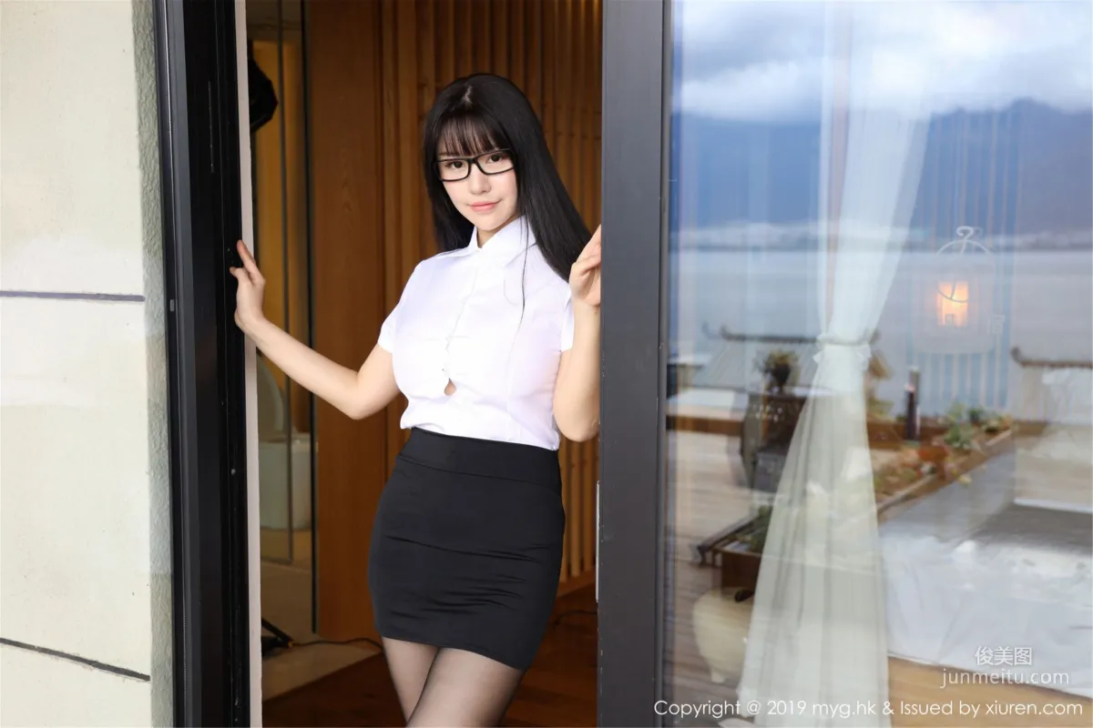 Flower Ke'er, Secretary Black Stockings Glasses OL Series [MyGirl] Vol.368 Photo Set photo 61