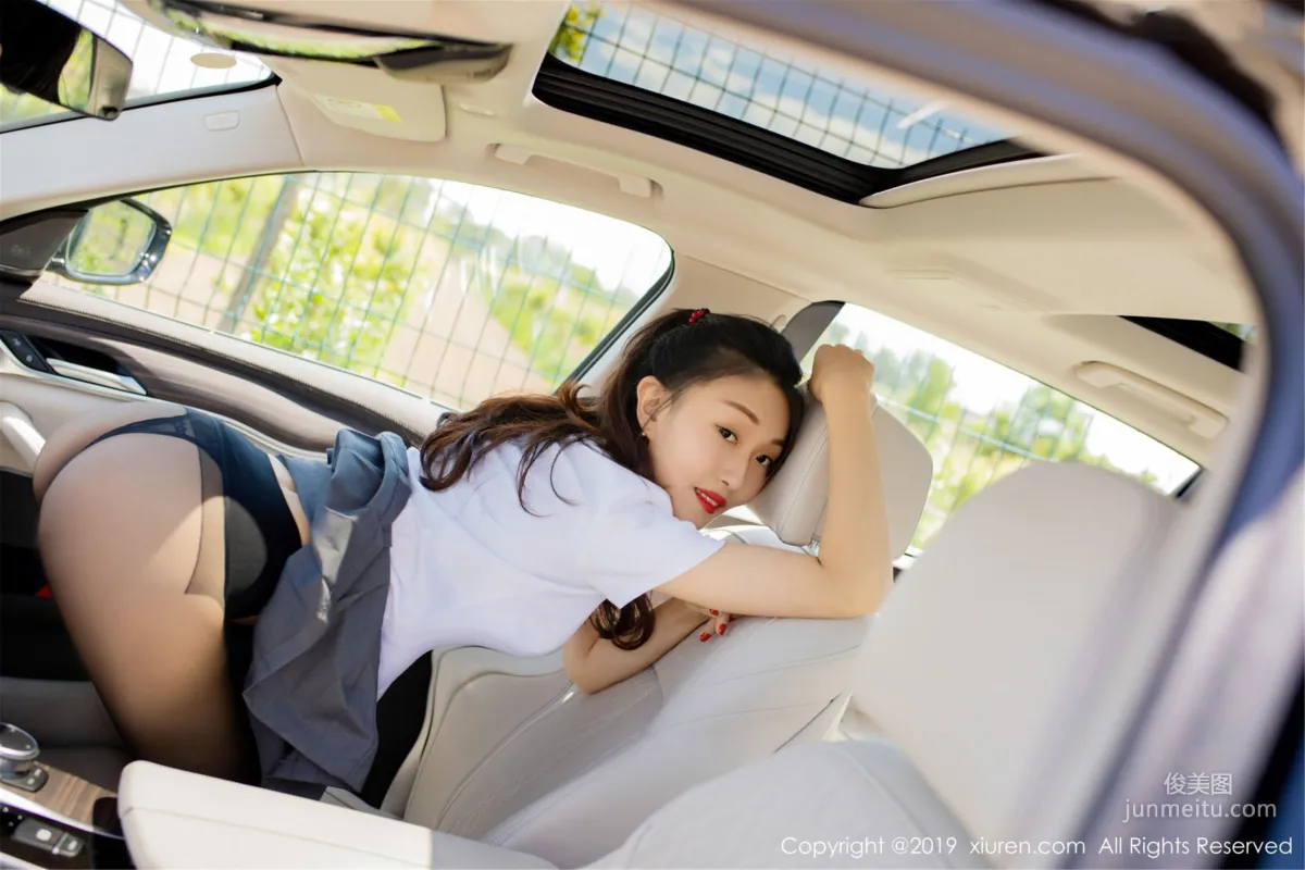 Fox Xiaoyao Baby Sexy Tempting Outdoor Car Shoot Series [XiuRen] No.1528 Photo Set photo 1
