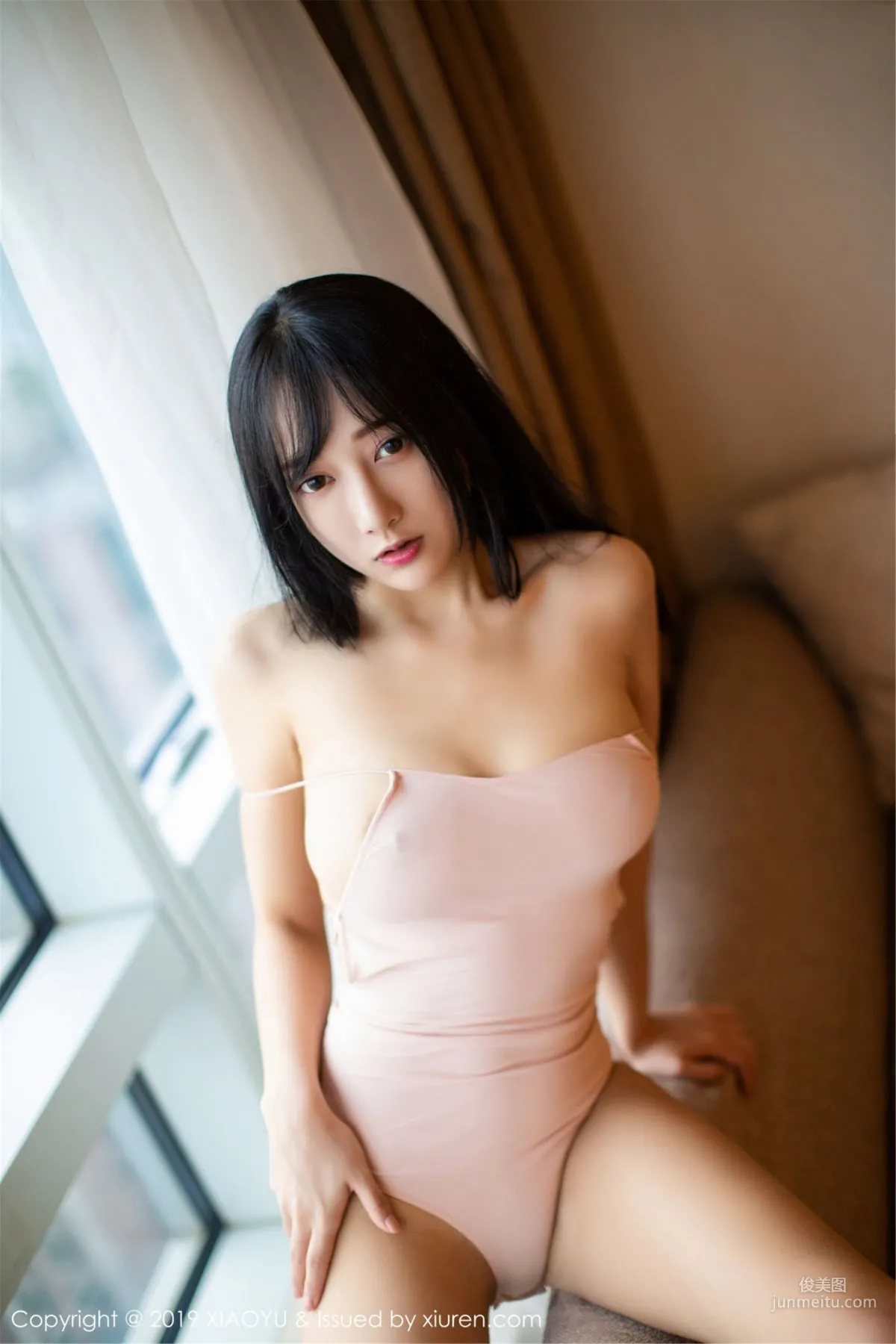 He Jiaying Graceful Figure in a Vacuum Camisole [XIAOYU] Vol.097 Photo Set photo 56