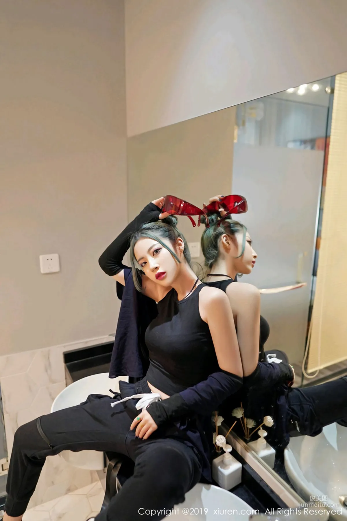 Jia Shihan《With a Delicate Face and Graceful Figure》 [XiuRen] No.1550 Photo Set photo 39