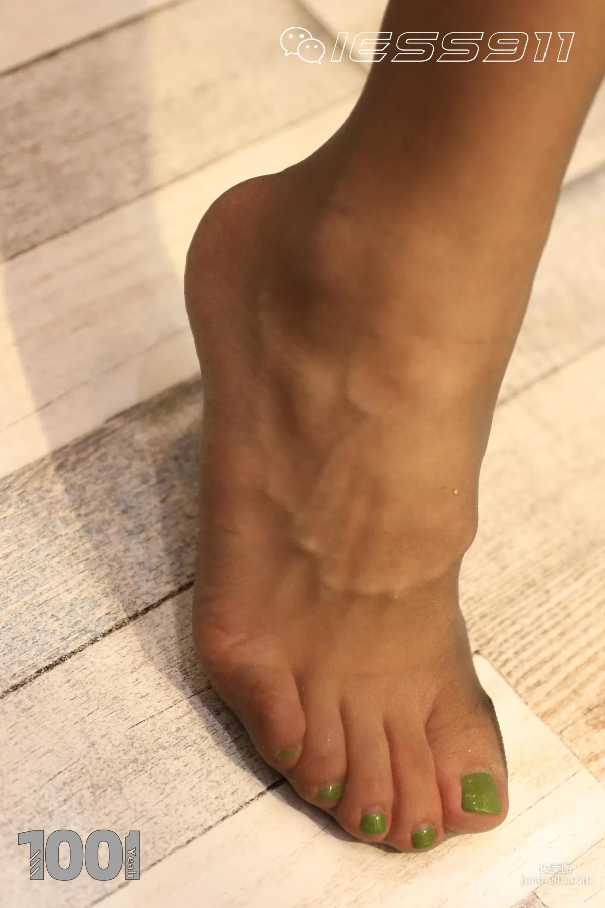 Model Zhen Zhen, Shopping 2 [IESS One Thousand and One Nights] Legs and Feet Photo Set photo 5
