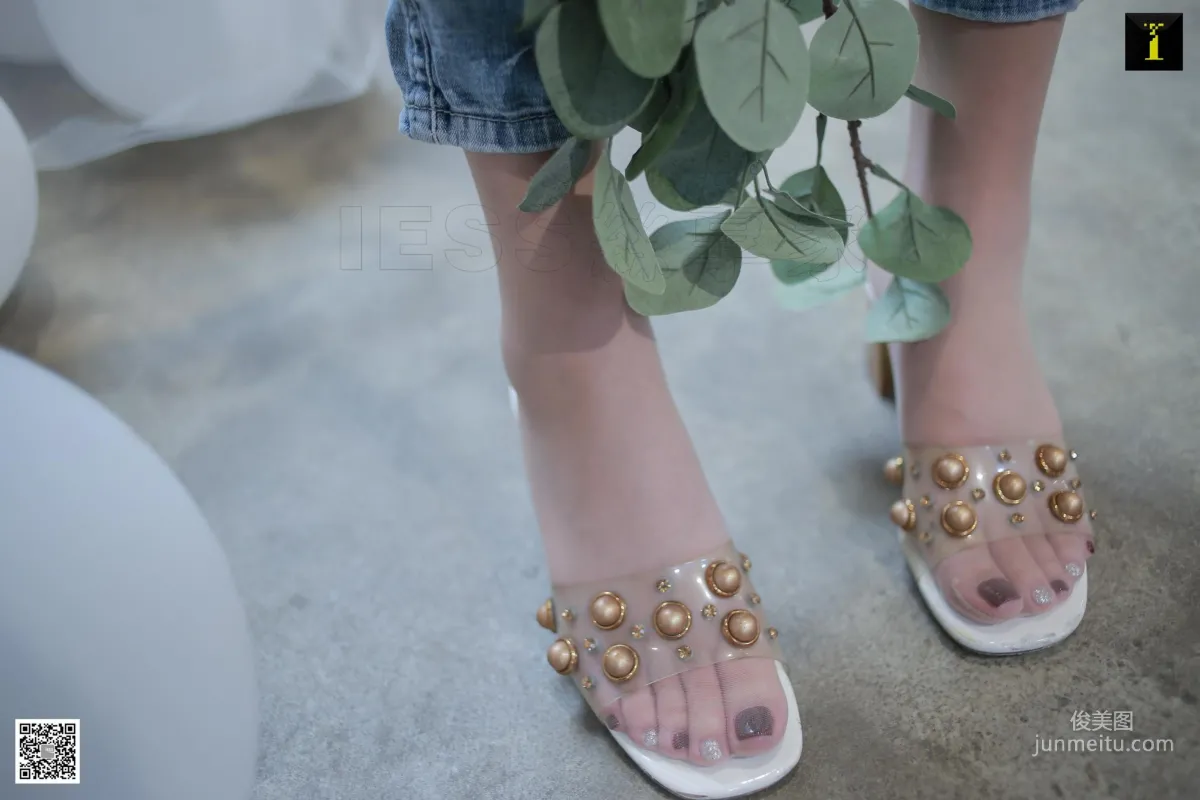 Model Yun Zhi Daily Edition Jeans with Silk Stockings [IESS] Beautiful Legs and Feet Photo Set photo 78