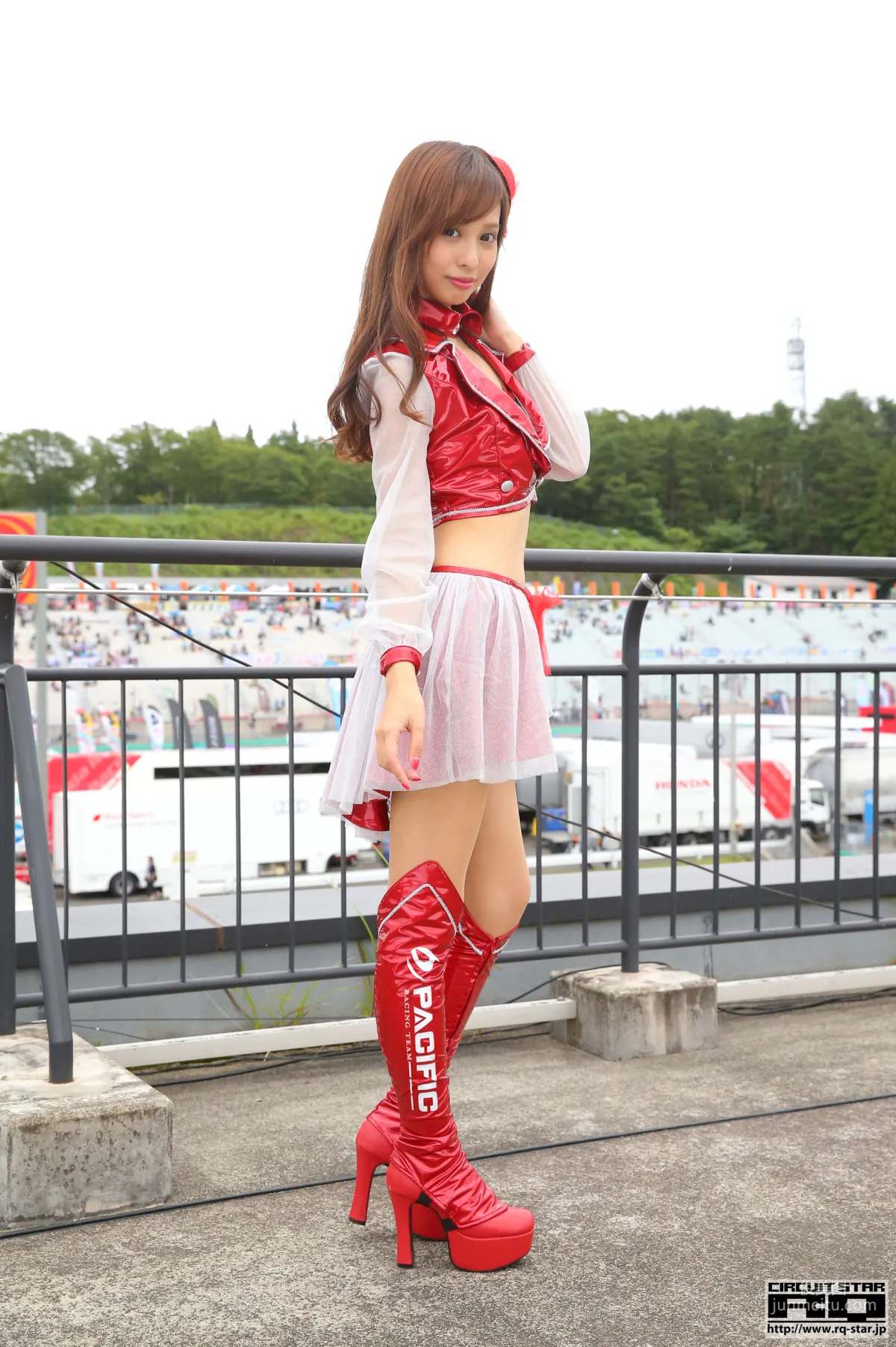 Sae Sakurai, Race Queen [RQ-STAR] Photo Set photo 6