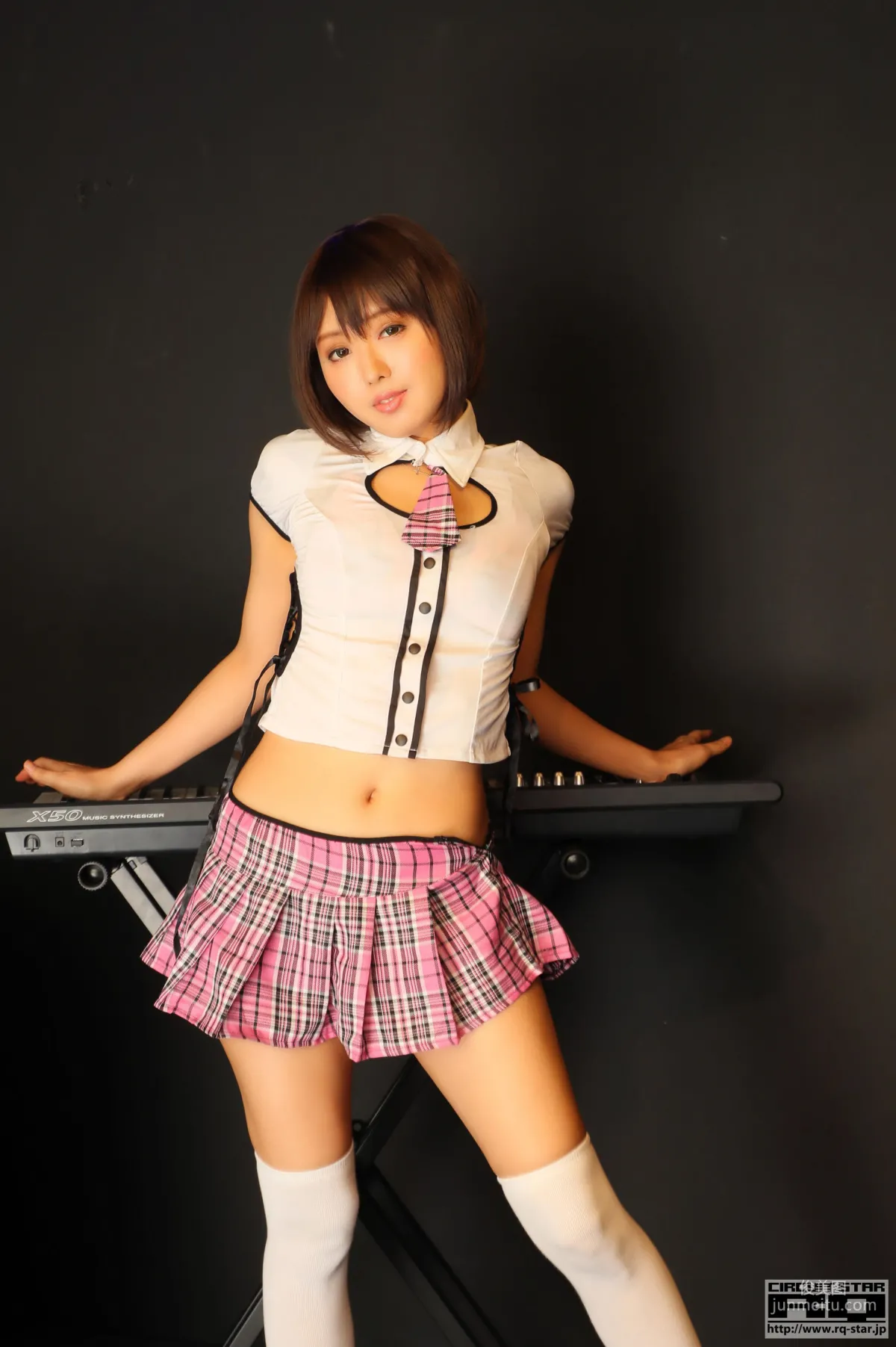 Ahane 亜羽音《School Girl》 [RQ-STAR] 寫真集 52
