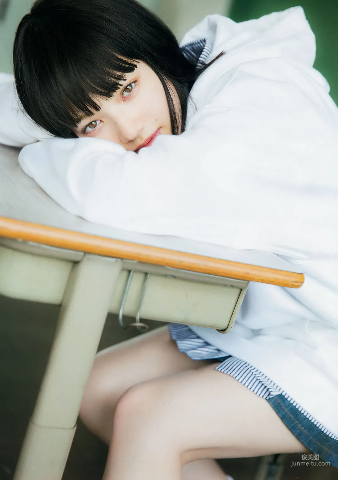 [Weekly Big Comic Spirits] Nana Komatsu, Eri Saito 2018 No.25 Photo Magazine photo 6