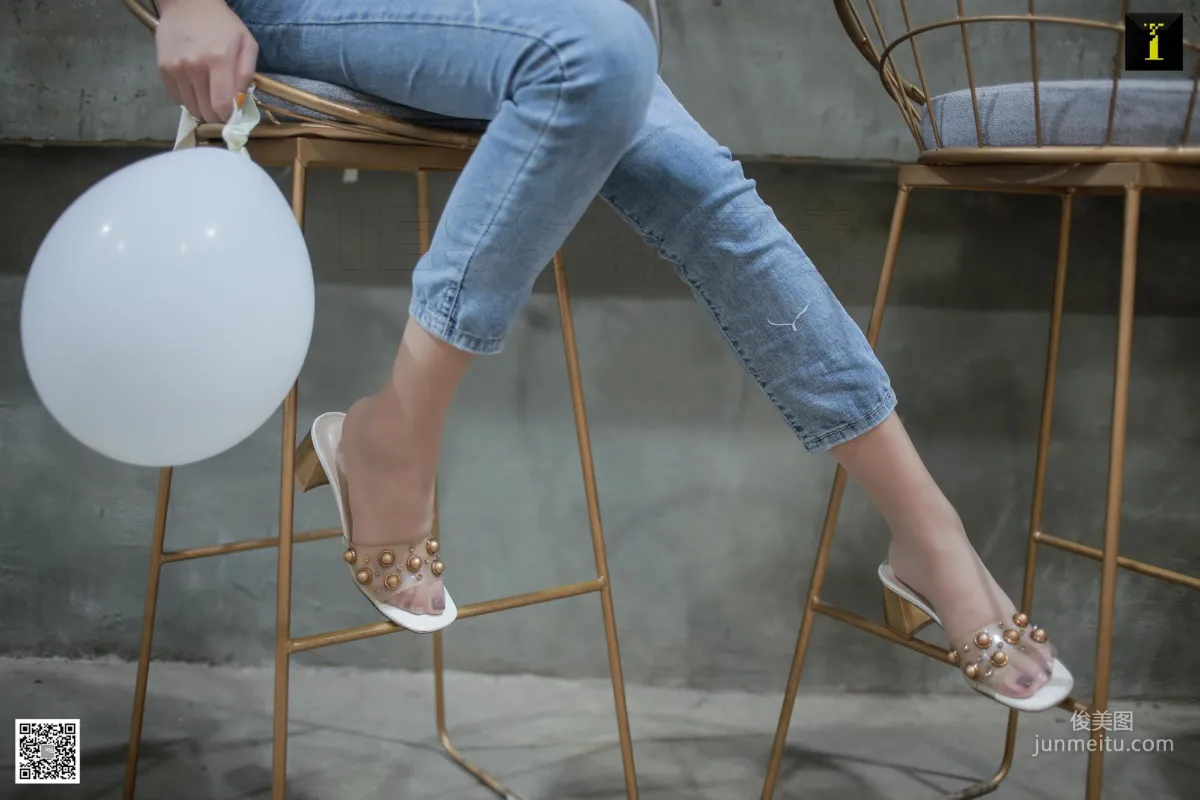 Model Yun Zhi Daily Edition Jeans with Silk Stockings [IESS] Beautiful Legs and Feet Photo Set photo 64