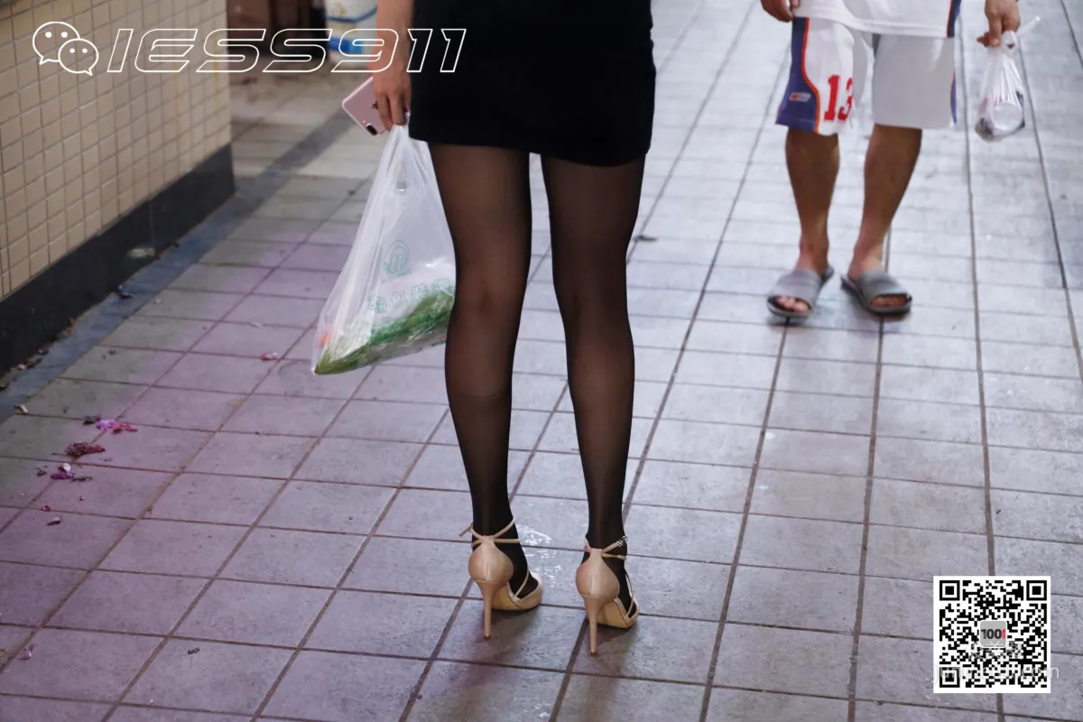 Model Lucy, Grocery Shopping 2 [IESS One Thousand and One Nights] Street Snap Beautiful Legs Photo Set photo 14