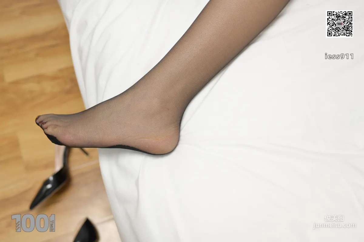 Model Xi Gua, Those Days Sharing a Flat with a Flight Attendant 2 [IESS One Thousand and One Nights] Legs and Feet Photo Set photo 21