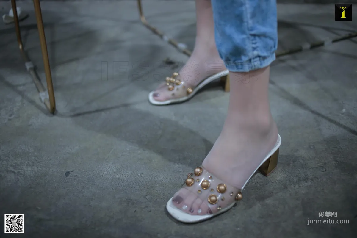 Model Yun Zhi Daily Edition Jeans with Silk Stockings [IESS] Beautiful Legs and Feet Photo Set photo 82