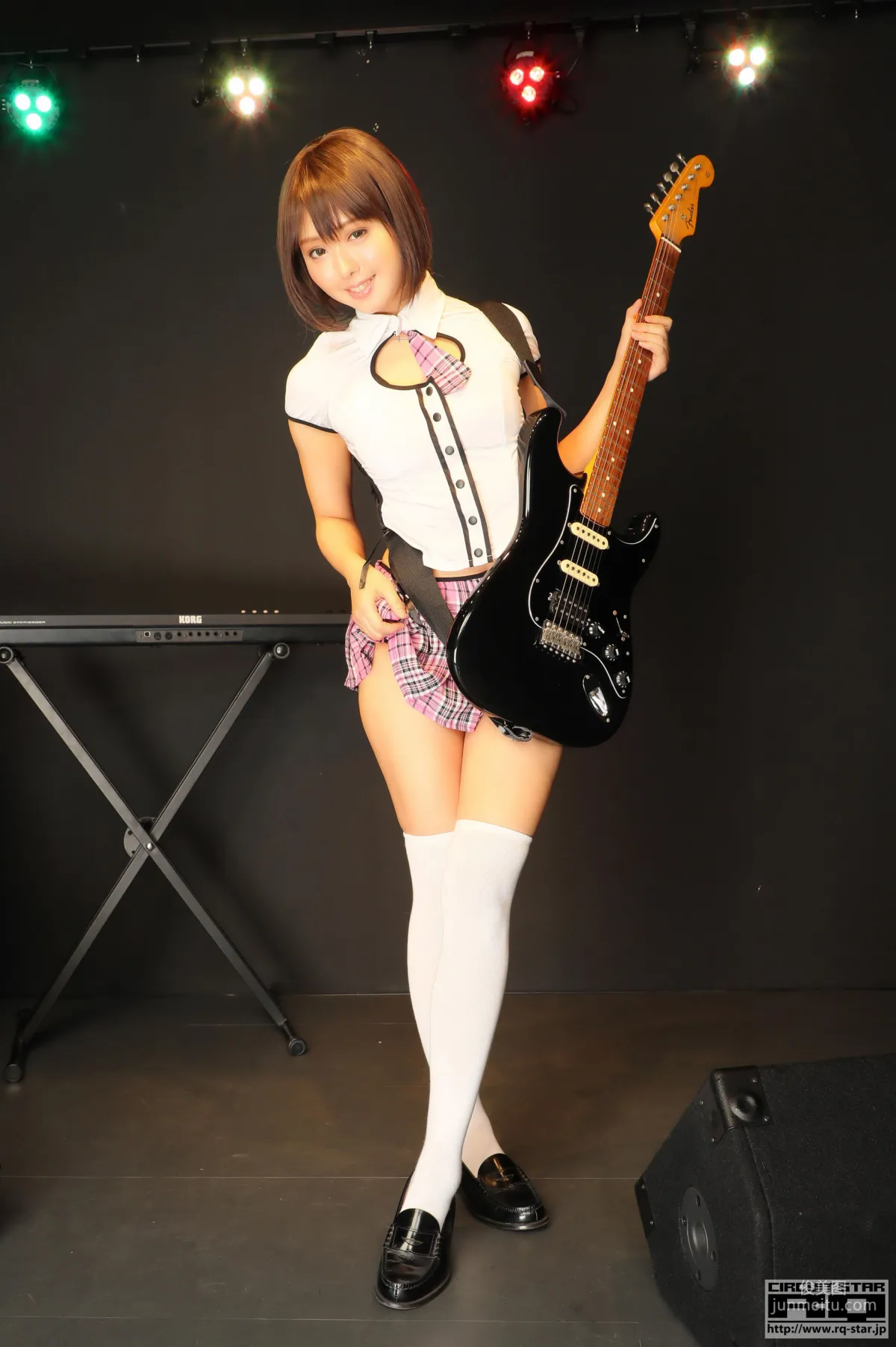 Ahane 亜羽音《School Girl》 [RQ-STAR] 寫真集 13