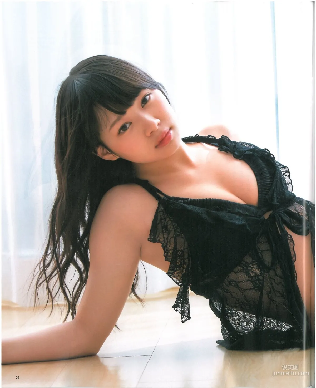 [Bomb Magazine] 2013 No.07 Miyuki Watanabe Nogizaka46 NMB48 Photo Magazine photo 21