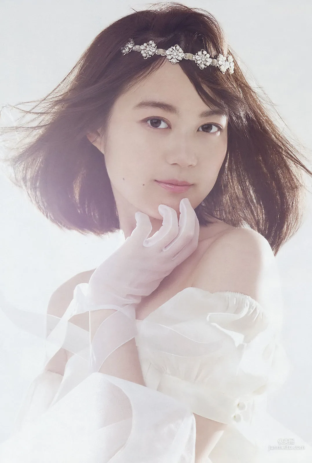 Erika Ikuta: Weekly Big Comic Spirits photo 4