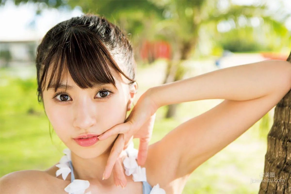 [FRIDAY] 莉音 《小悪魔ビューティー》写真2