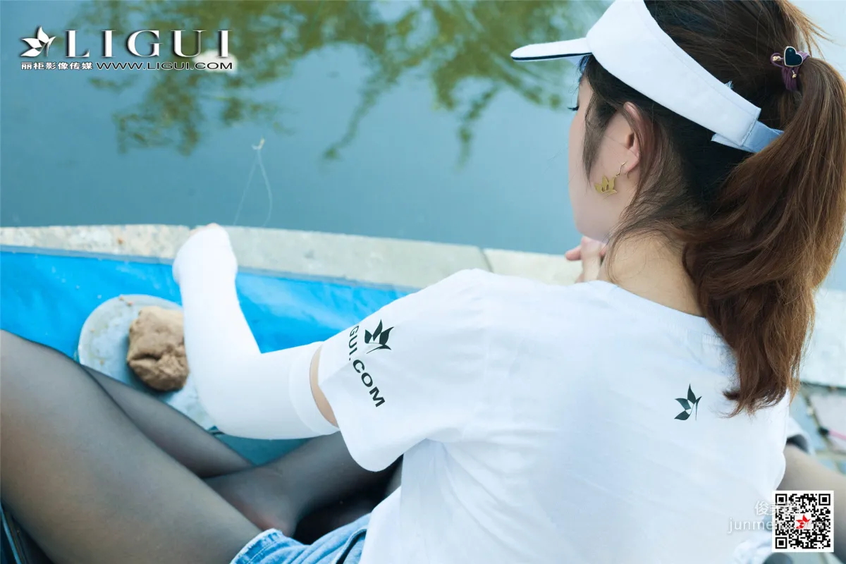 Wen Jing & Ran Ran, Fishing Park Silk Stockings [Ligui] Internet Beauty Photo Set photo 65