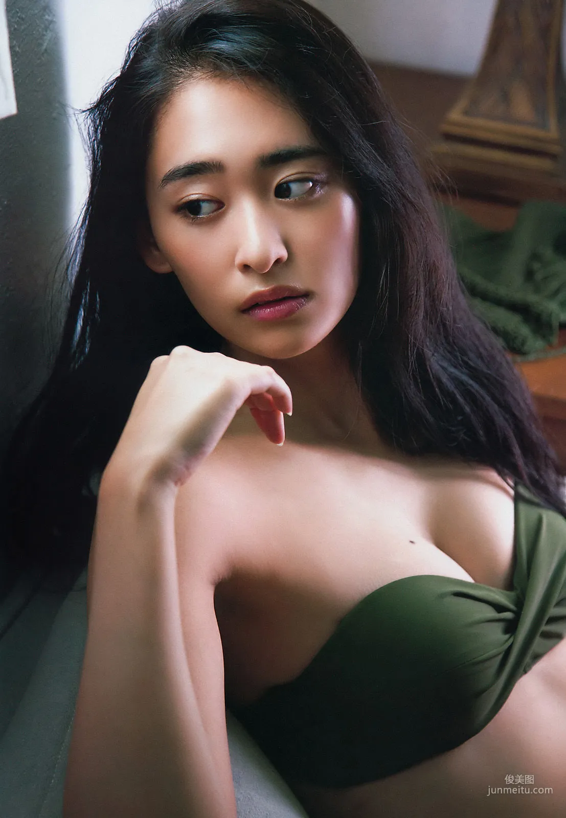 Miki Yanagi: Weekly Big Comic Spirits photo 5