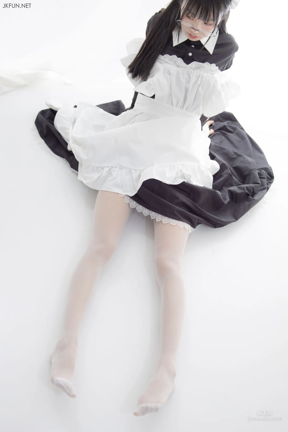 《女仆眼鏡妹》 [森蘿财團] 寫真集 83