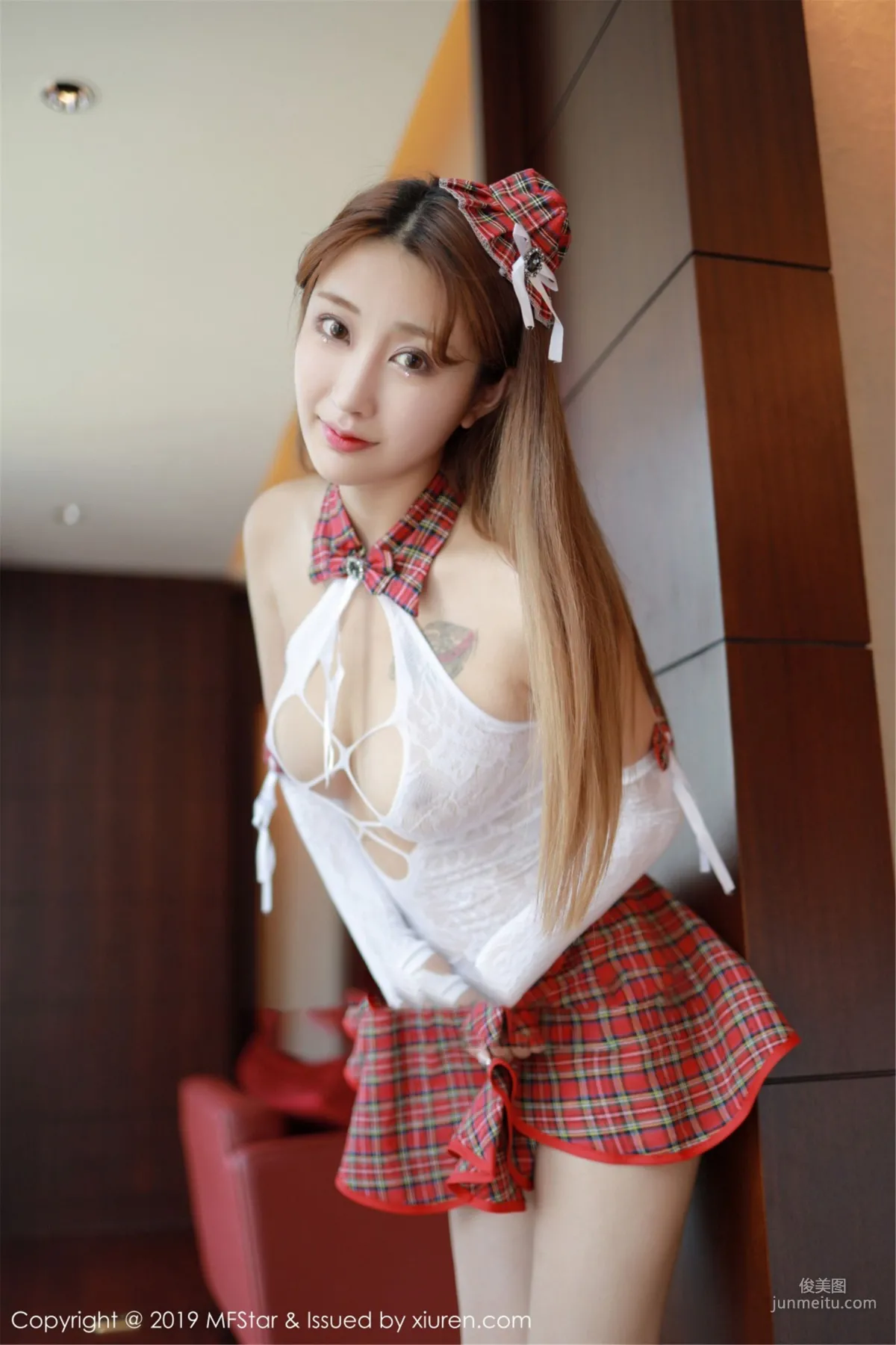 Betty Lin Zixin 《Hollow-Out Lingerie and Plaid Skirt Temptation》 [MFStar] Vol.208 Photo Set photo 10