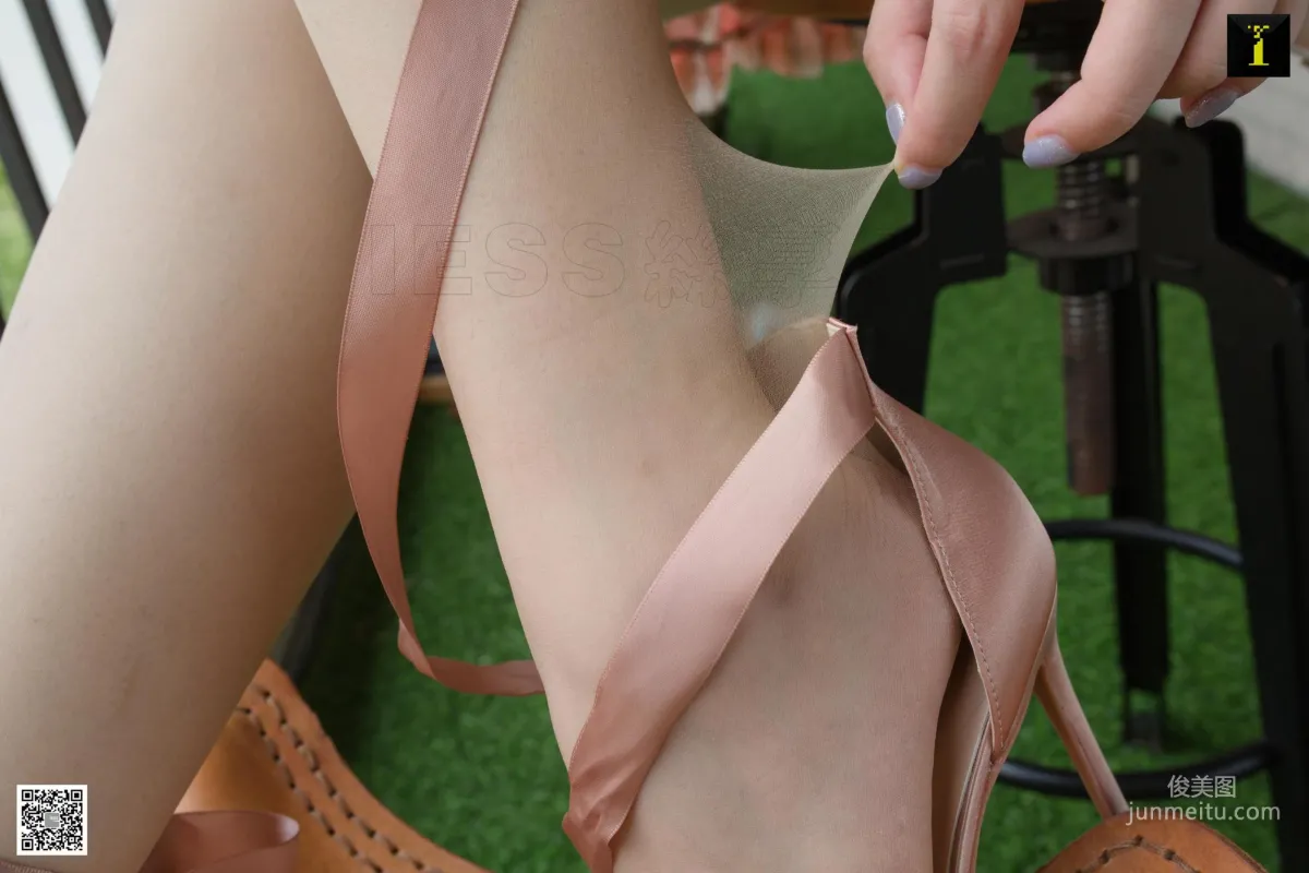 Model Tang Tang Candy-Like Feet [IESS] Beautiful Legs and Feet Photo Set photo 48