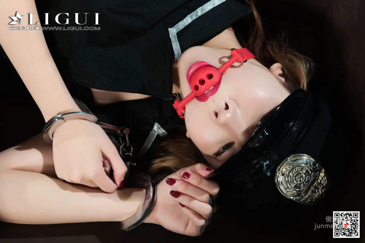 Tu Zi Black Stockings Policewoman Handcuffs [Ligui] Web Beauty Photo Set photo 35