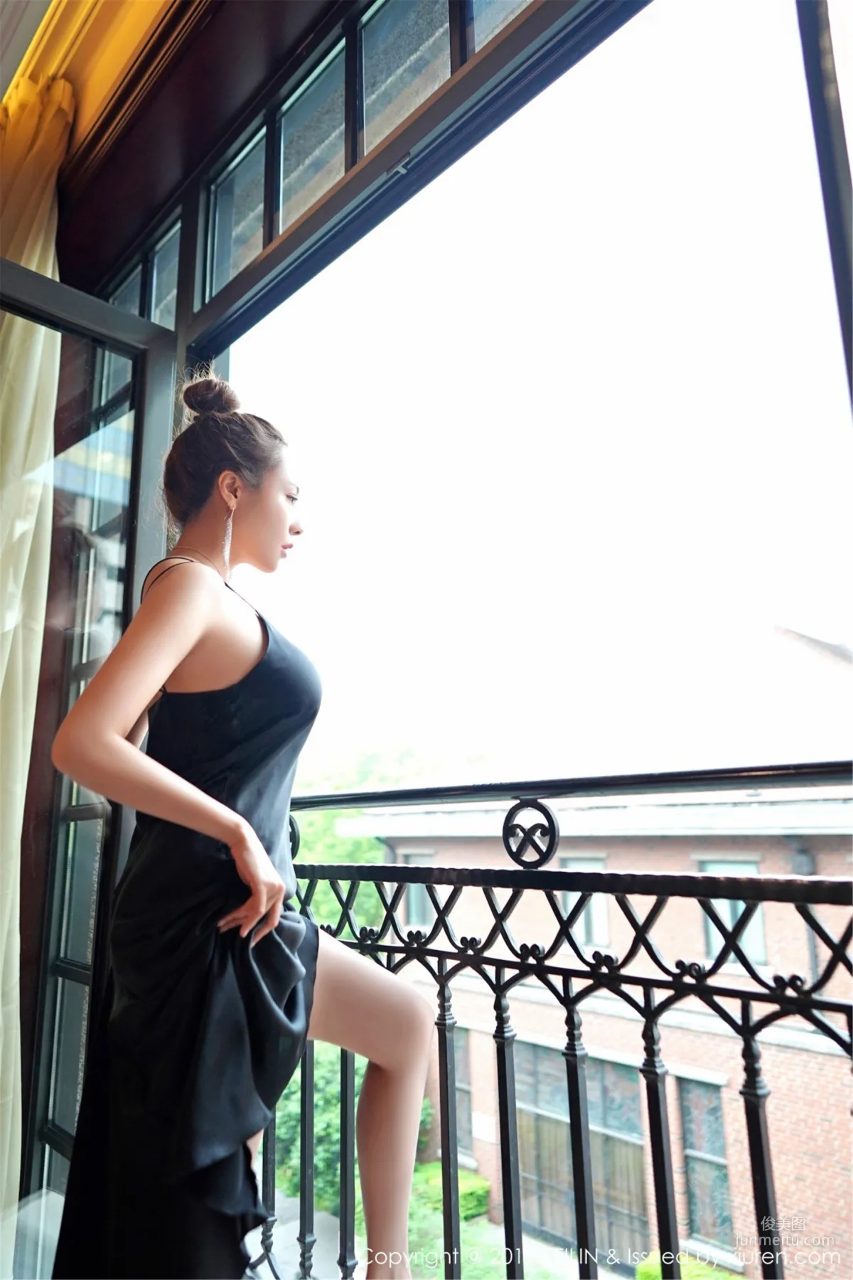 Guo'er Victoria Full Bust and Plump Curves, Hot Figure, Graceful and Unique, Utterly Alluring [FeiLin] Vol.197 Photo Set photo 31