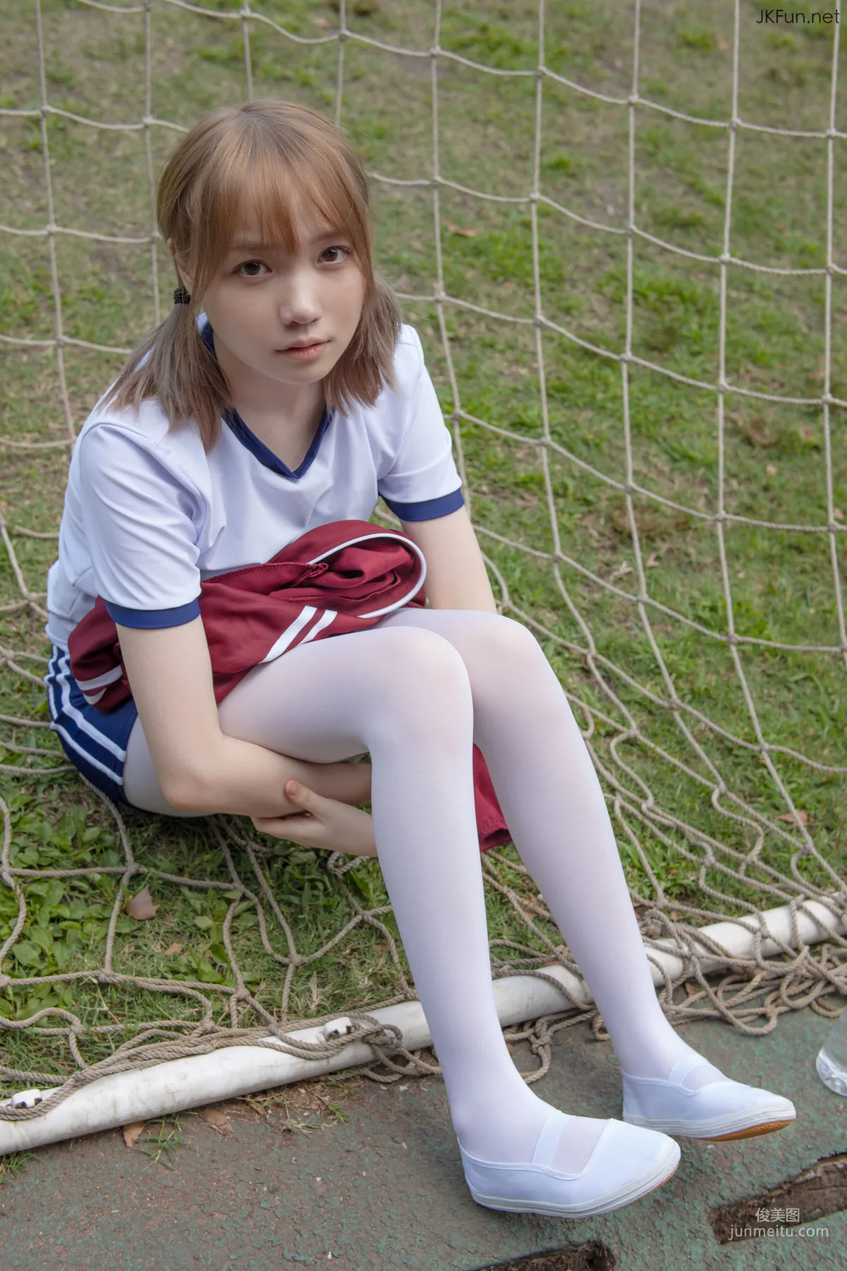 Aika《80D白絲外景體操服》 [森蘿财團] 寫真集 39