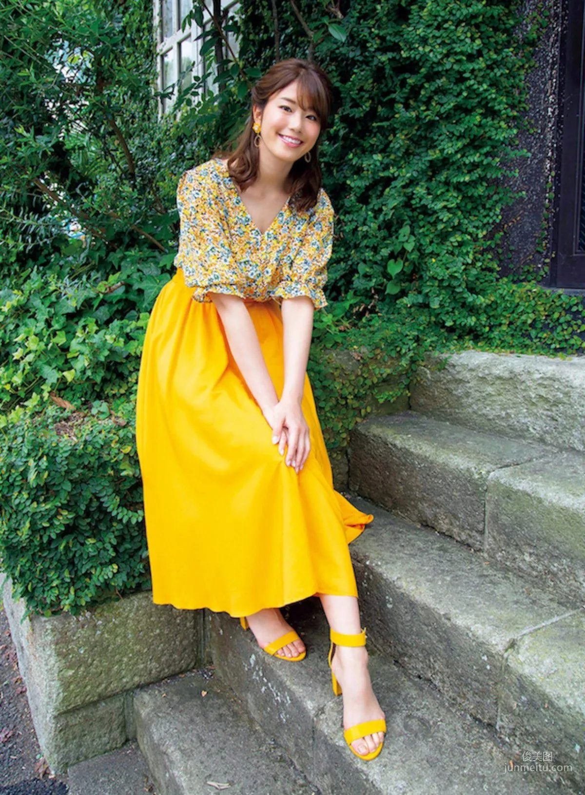 Ami Inamura: FRIDAY photo 3