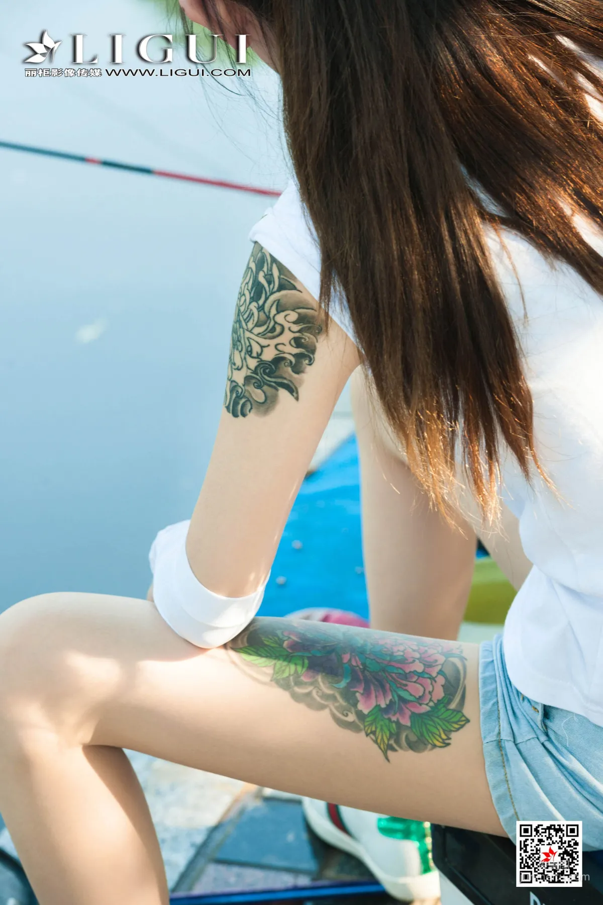 Wen Jing & Ran Ran, Fishing Park Silk Stockings [Ligui] Internet Beauty Photo Set photo 22