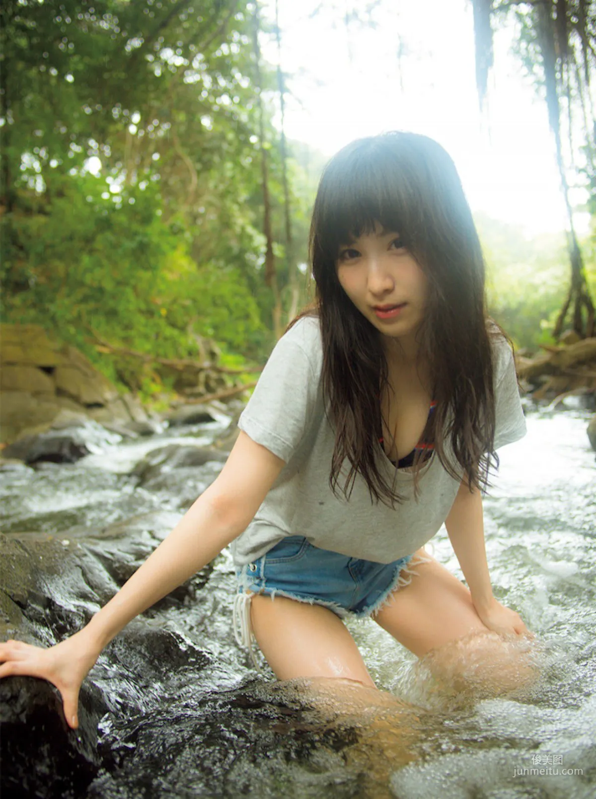 Xiaotian Qienai: FRIDAY photo 2