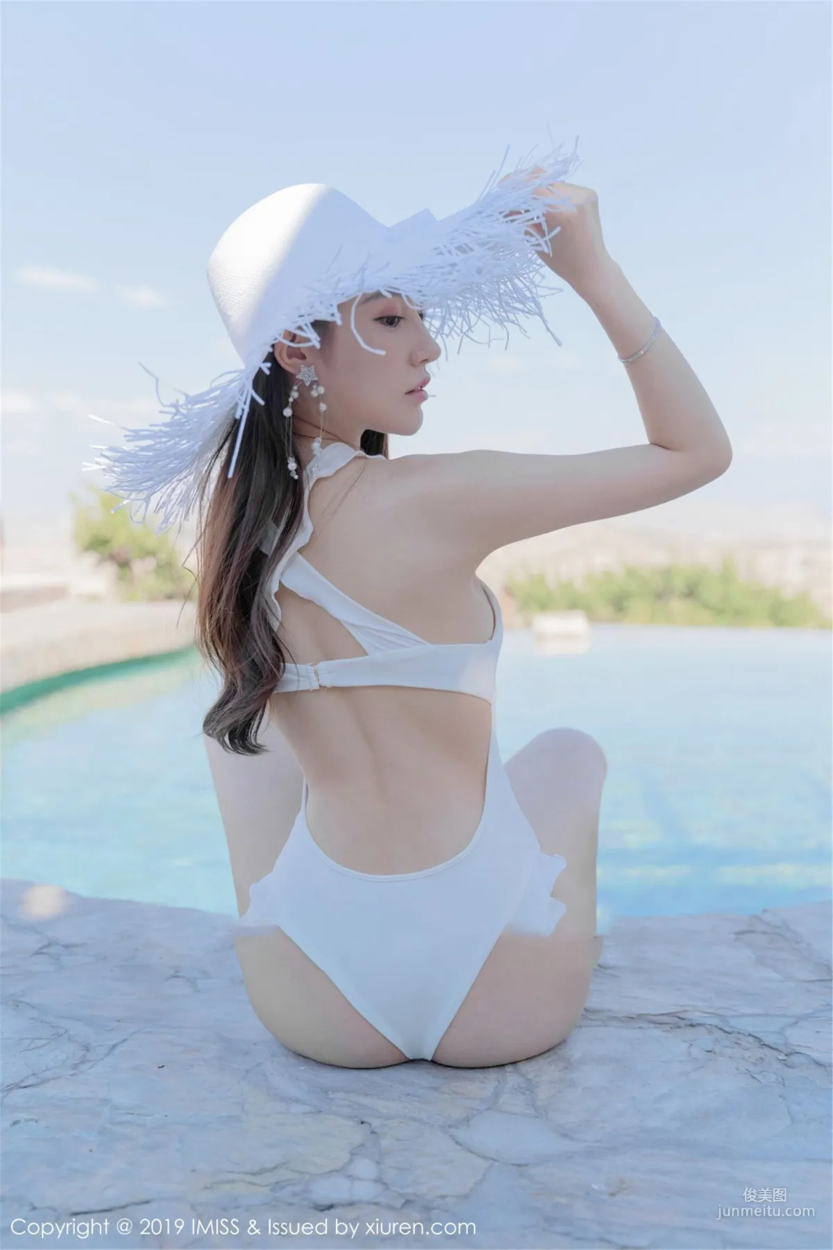 Liu Yining A Budding Peony Flower [IMISS] Vol.368 Photo Set photo 4