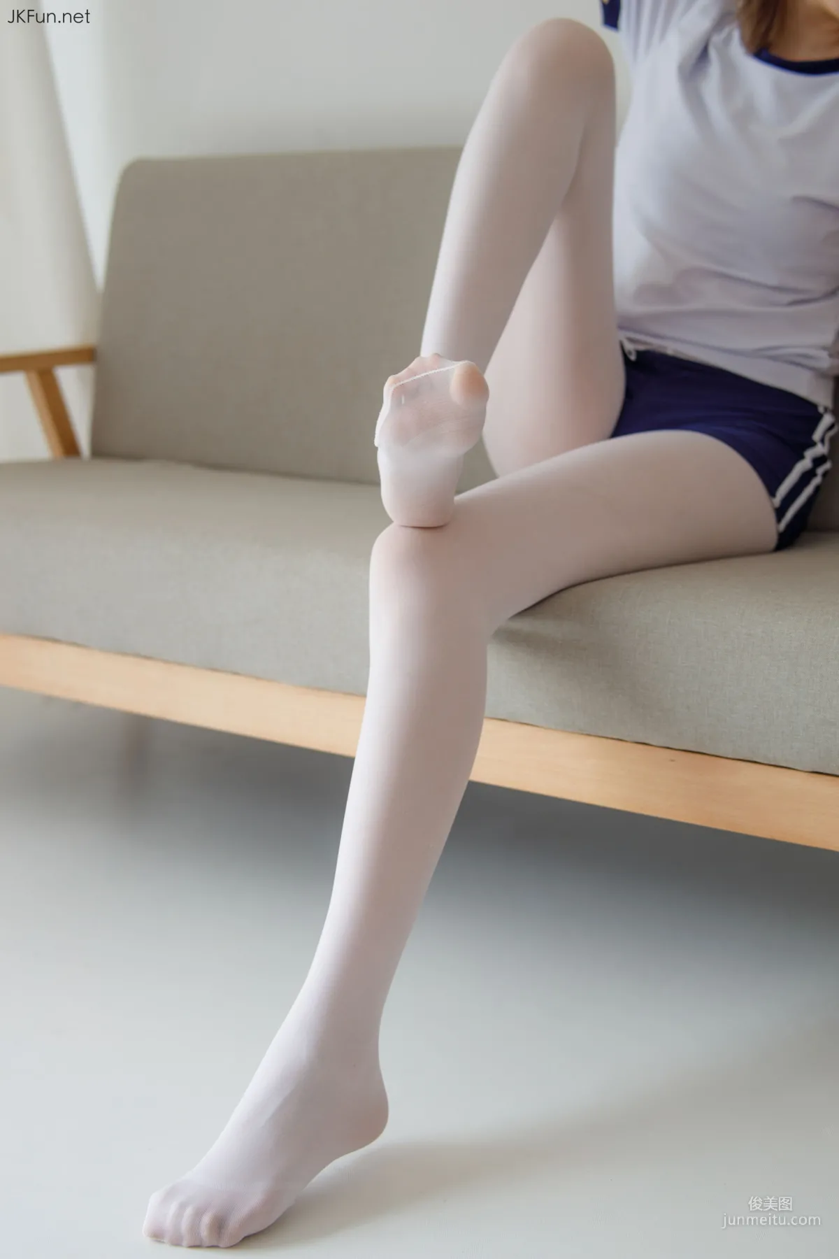 Aika《80D白絲外景體操服》 [森蘿财團] 寫真集 68