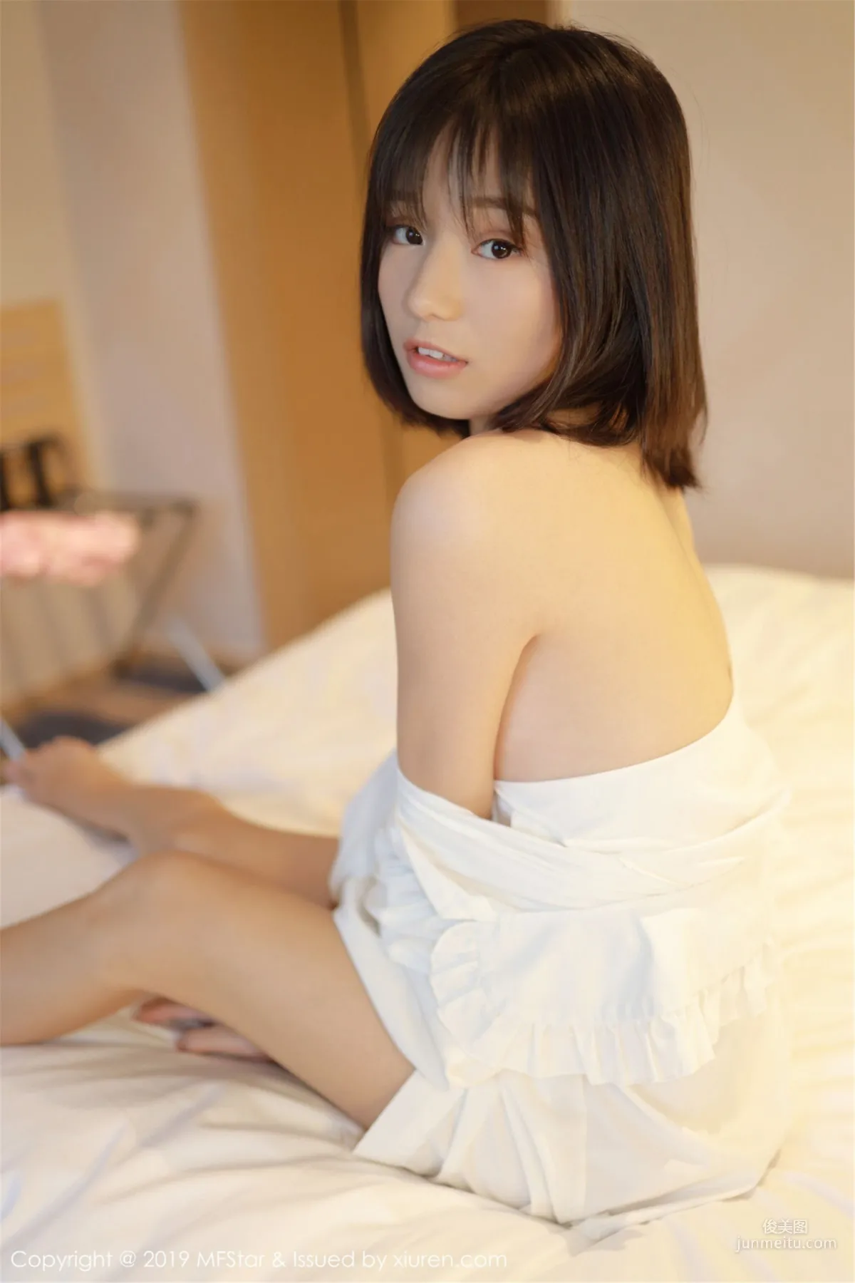 Baileys Xiang'er, Fan Lingerie and White Shirt Series [MFStar] Vol.203 Photo Set photo 52