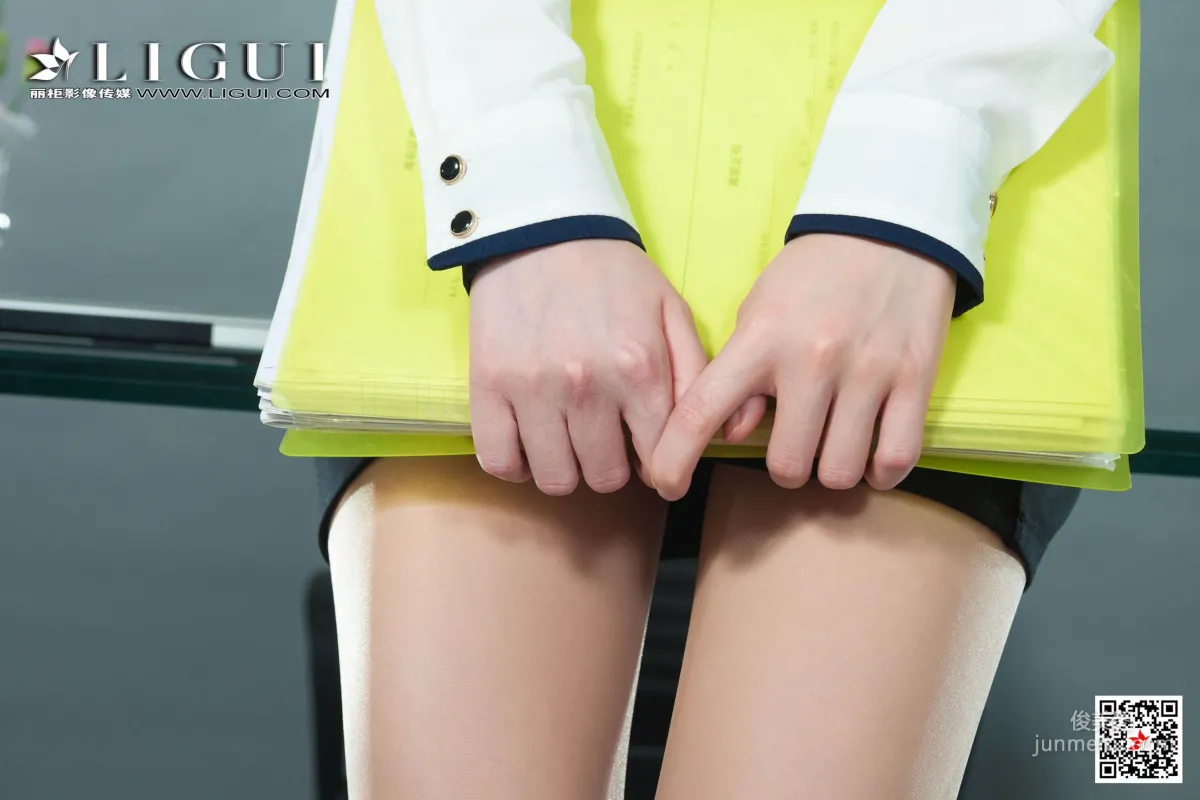 瑶瑶《OL小秘丝足美腿》 [丽柜LIGUI] 网络丽人 写真集39