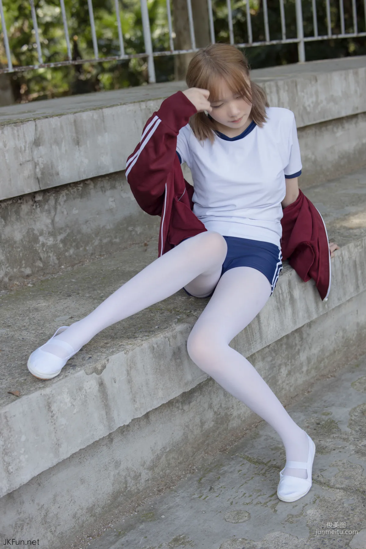 Aika《80D白絲外景體操服》 [森蘿财團] 寫真集 17