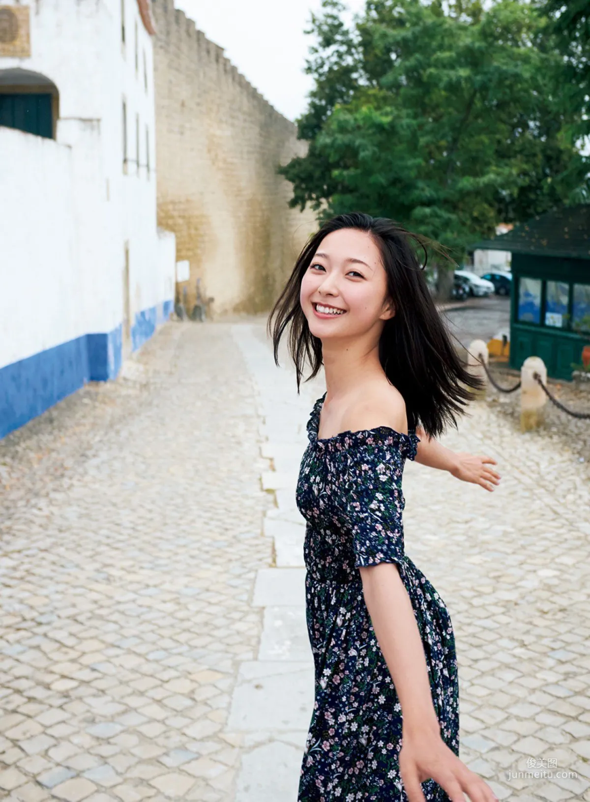 Airi Hatakeyama: FRIDAY photo 1