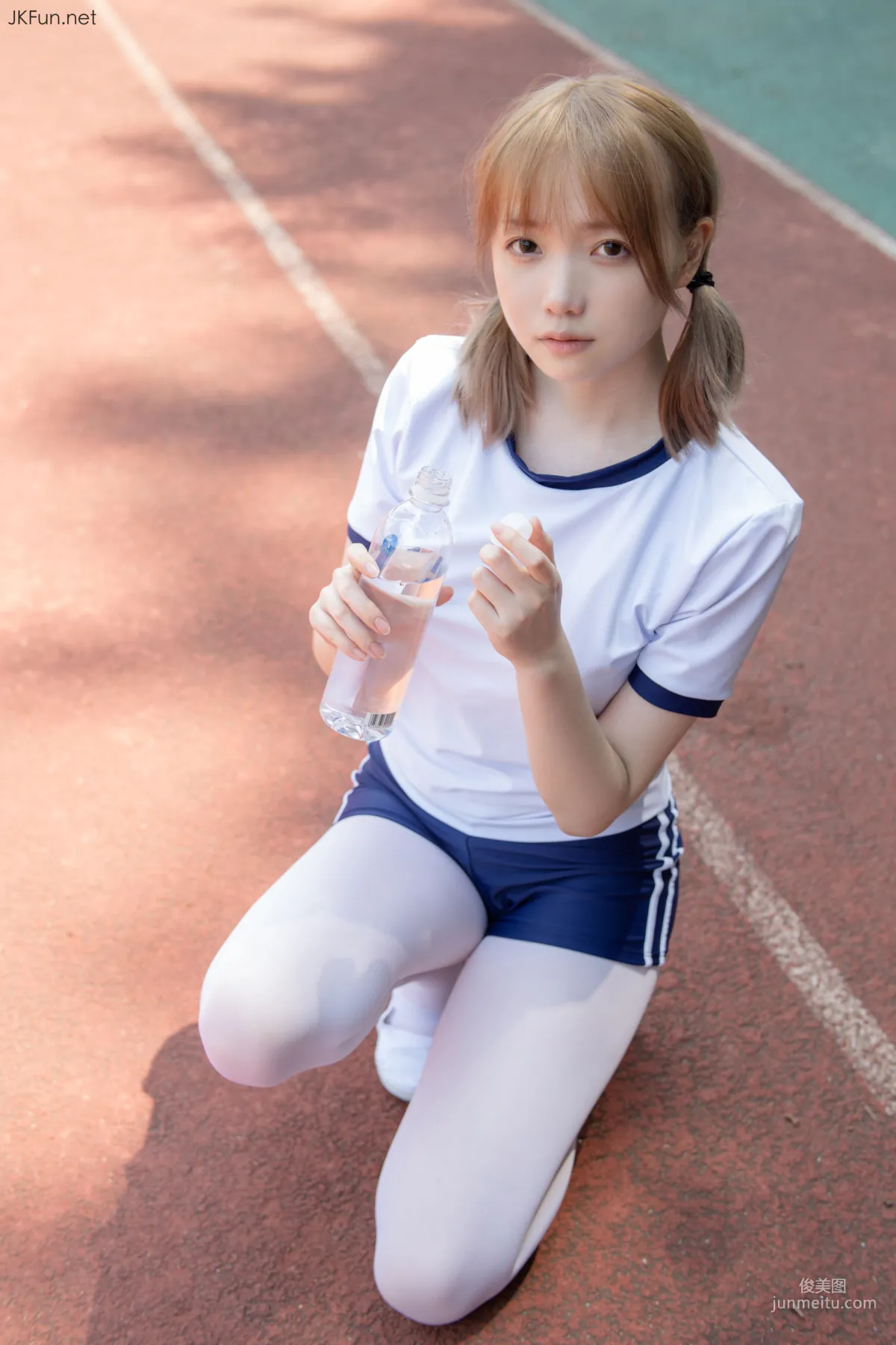 Aika《80D白絲外景體操服》 [森蘿财團] 寫真集 42