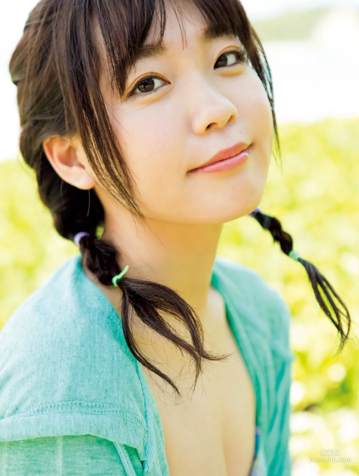 Shuka Saito: FRIDAY photo 3