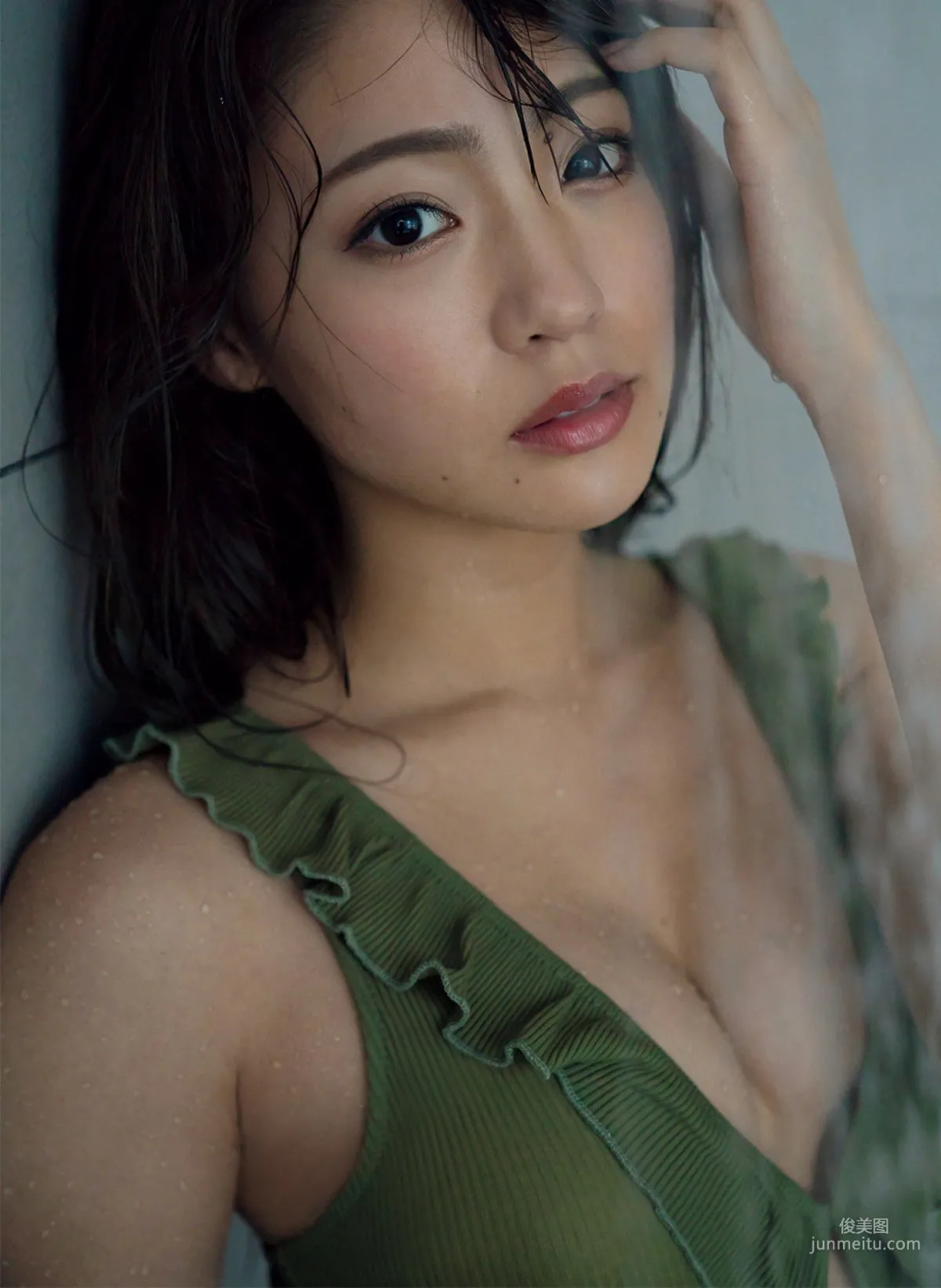 Shida Tomomi: FRIDAY photo 10