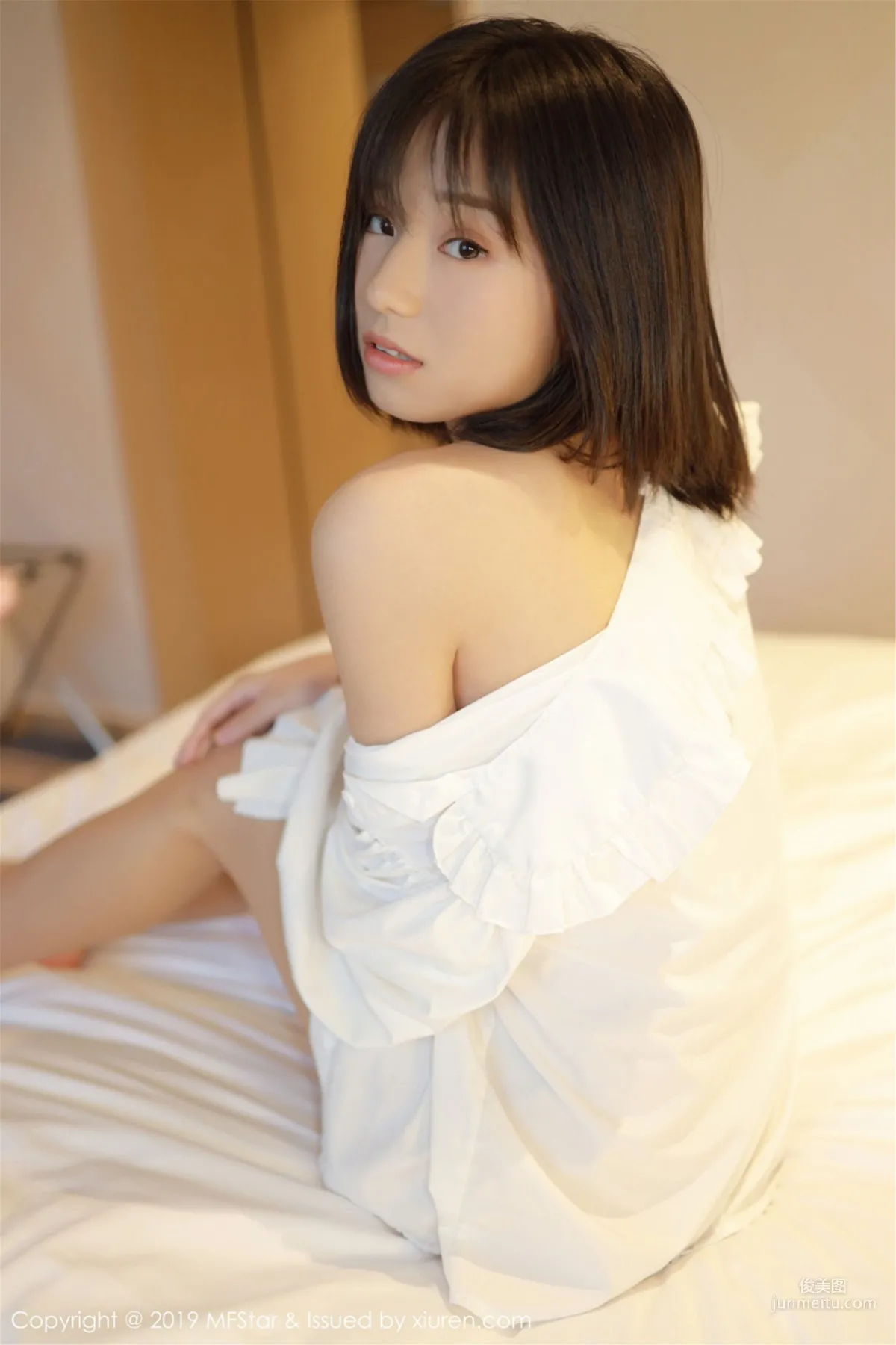 Baileys Xiang'er, Fan Lingerie and White Shirt Series [MFStar] Vol.203 Photo Set photo 50
