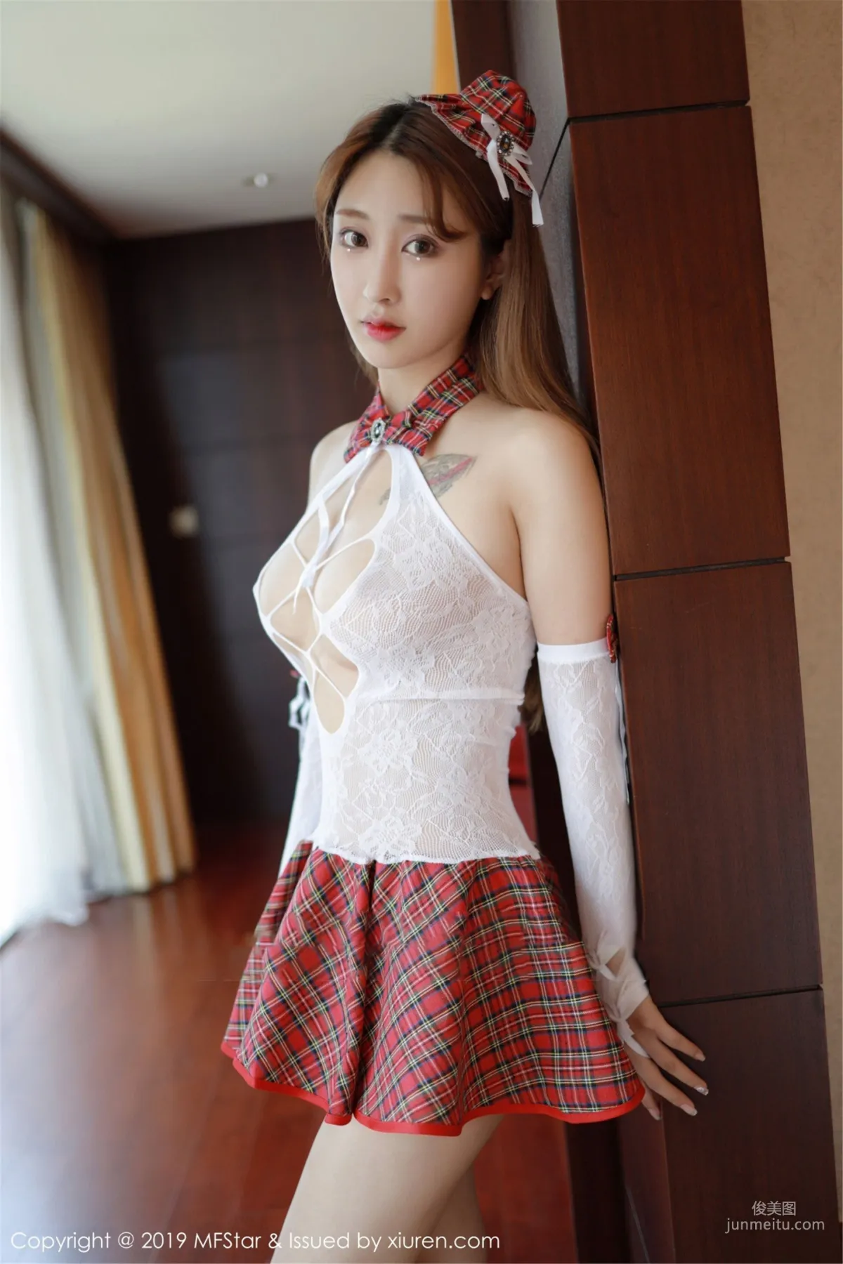 Betty Lin Zixin 《Hollow-Out Lingerie and Plaid Skirt Temptation》 [MFStar] Vol.208 Photo Set photo 4