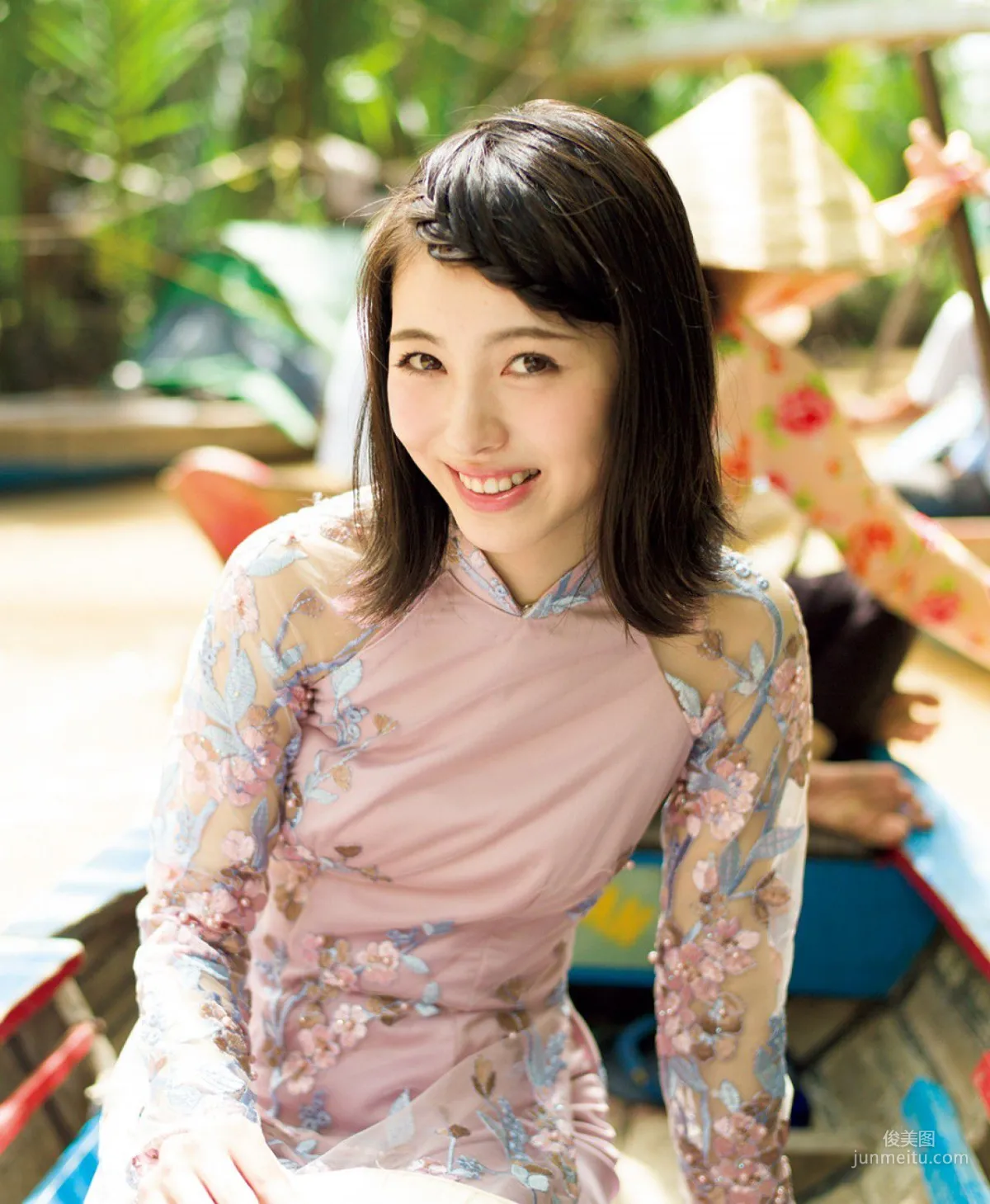 [FRIDAY] 浜辺美波 2018.08.31 2