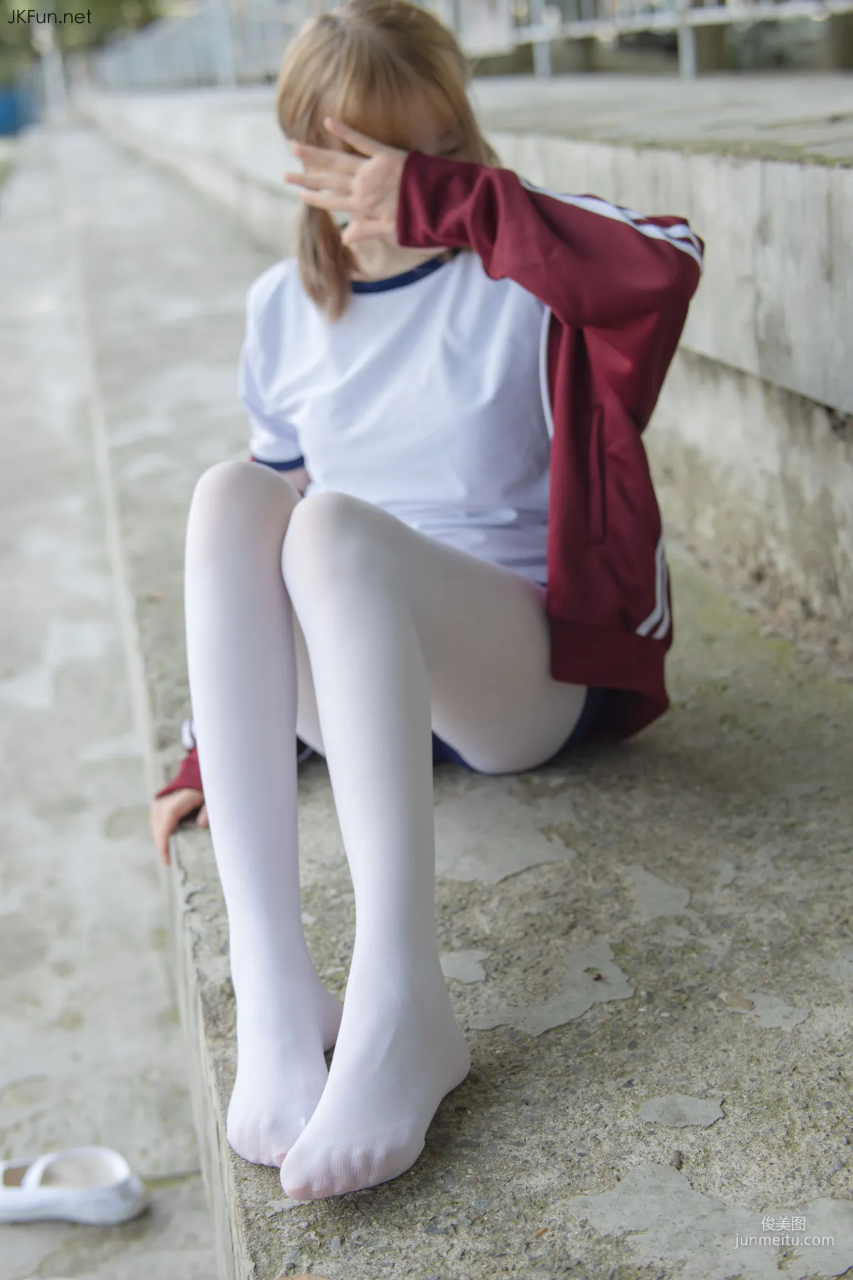 Aika《80D白絲外景體操服》 [森蘿财團] 寫真集 24
