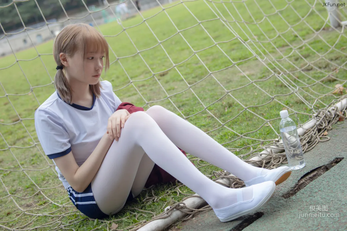 Aika《80D白絲外景體操服》 [森蘿财團] 寫真集 38