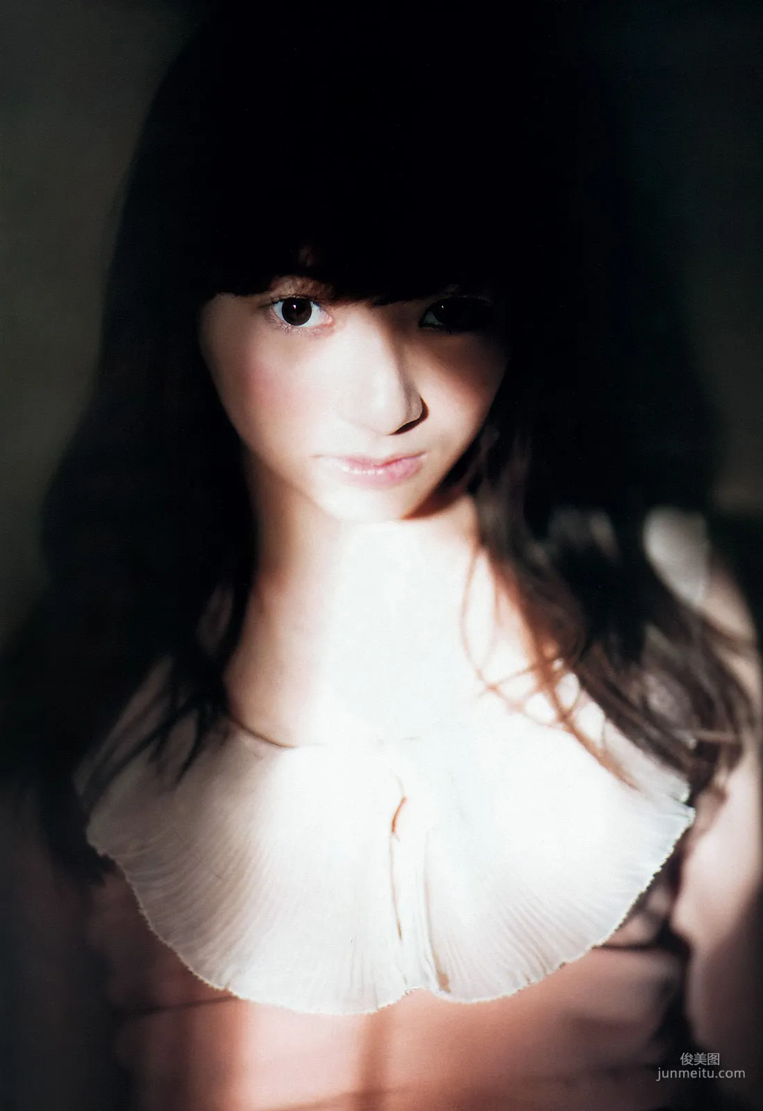 Shiori Satou: Weekly Big Comic Spirits photo 6